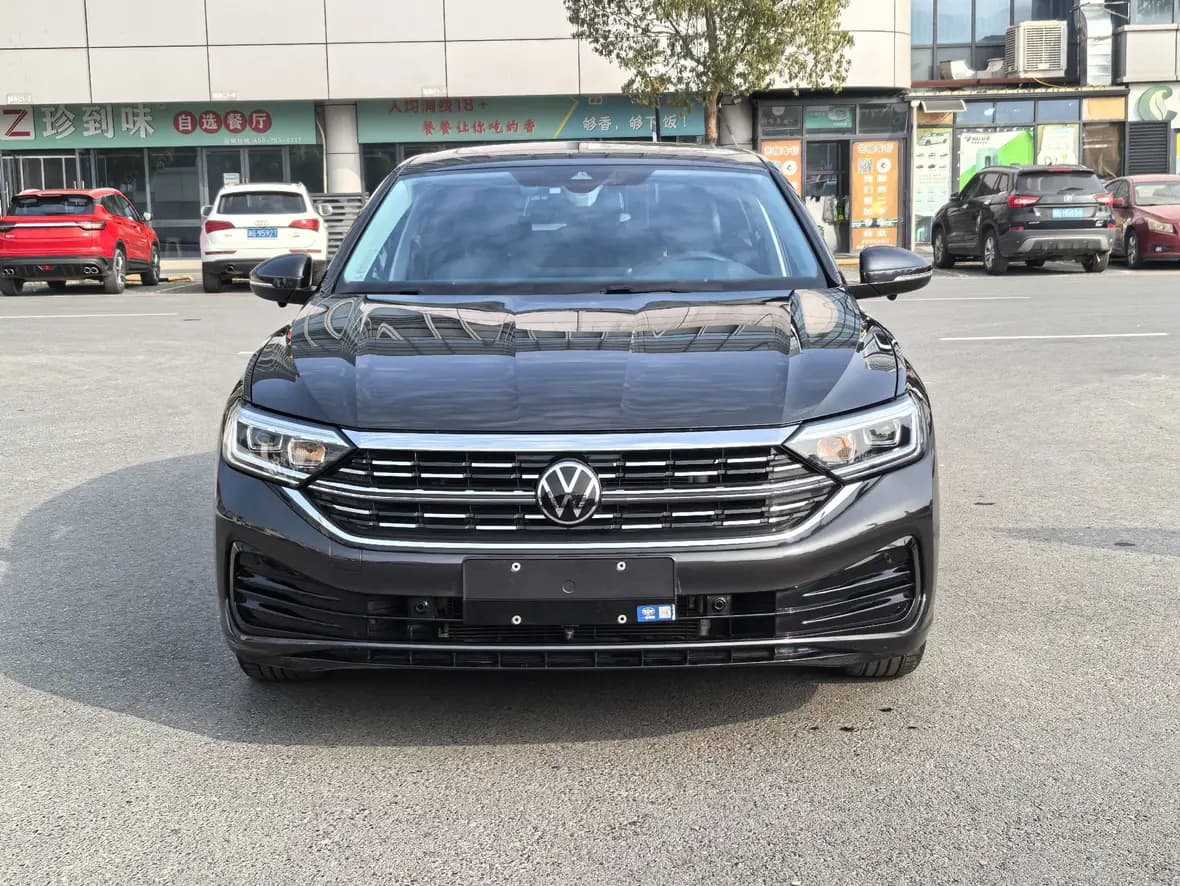 Volkswagen Sagitar 2023 г. 31037 км. — фото 2
