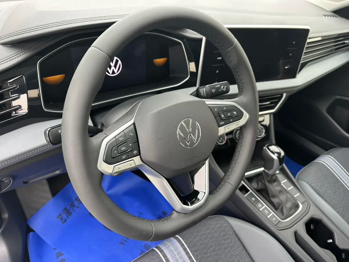 Volkswagen Sagitar 2025 г. 21063 км. — фото 4
