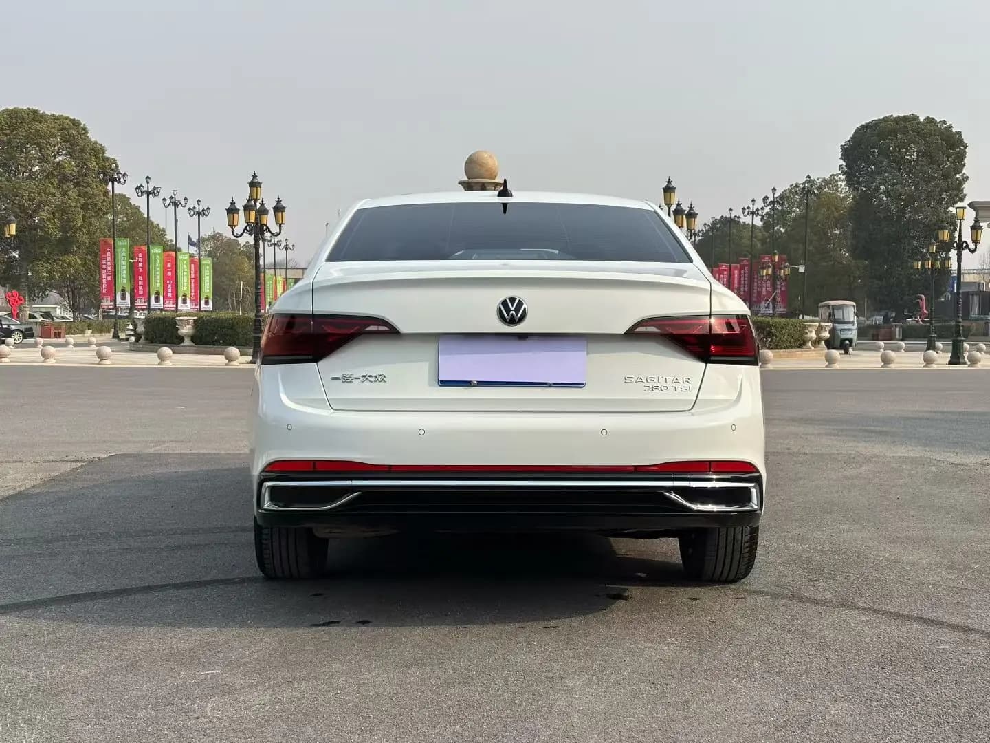 Volkswagen Sagitar 2022 г. 61043 км. — фото 2