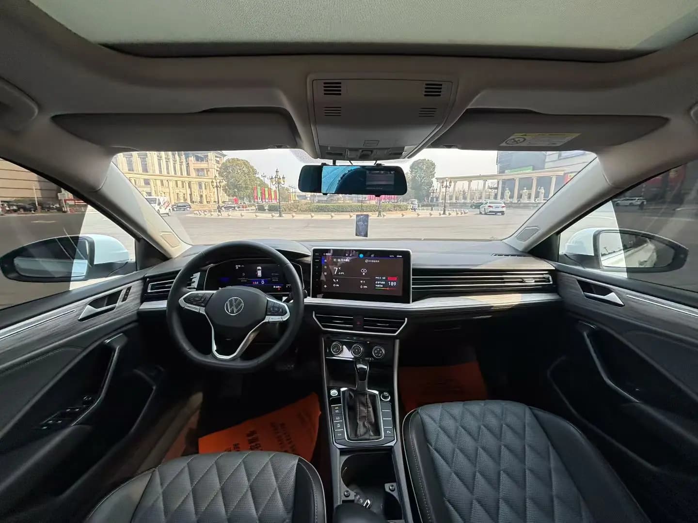 Volkswagen Sagitar 2022 г. 61043 км. — фото 3