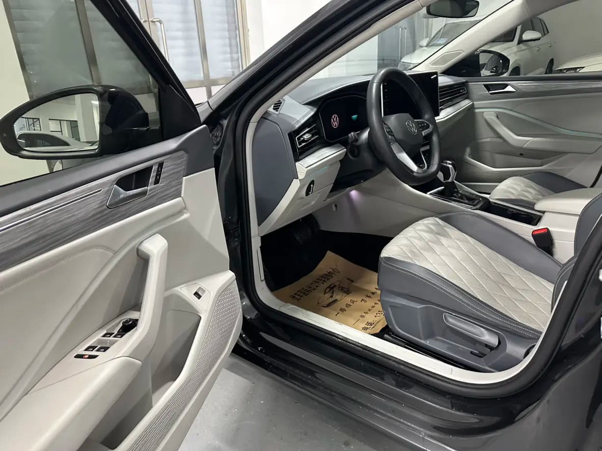 Volkswagen Sagitar 2022 г. 55044 км. — фото 16