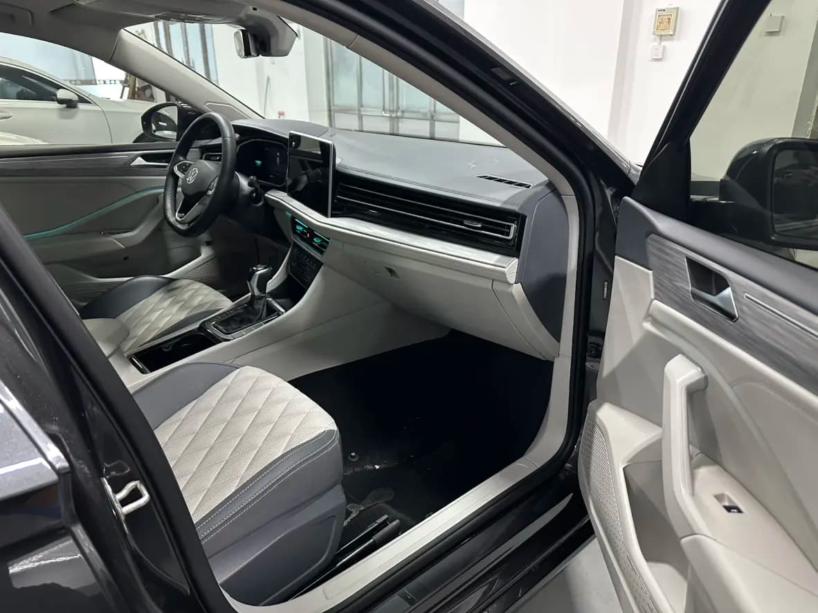Volkswagen Sagitar 2022 г. 55044 км. — фото 10