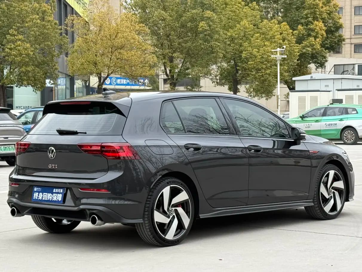 Volkswagen Golf GTI 2022 г. 46117 км. — фото 5