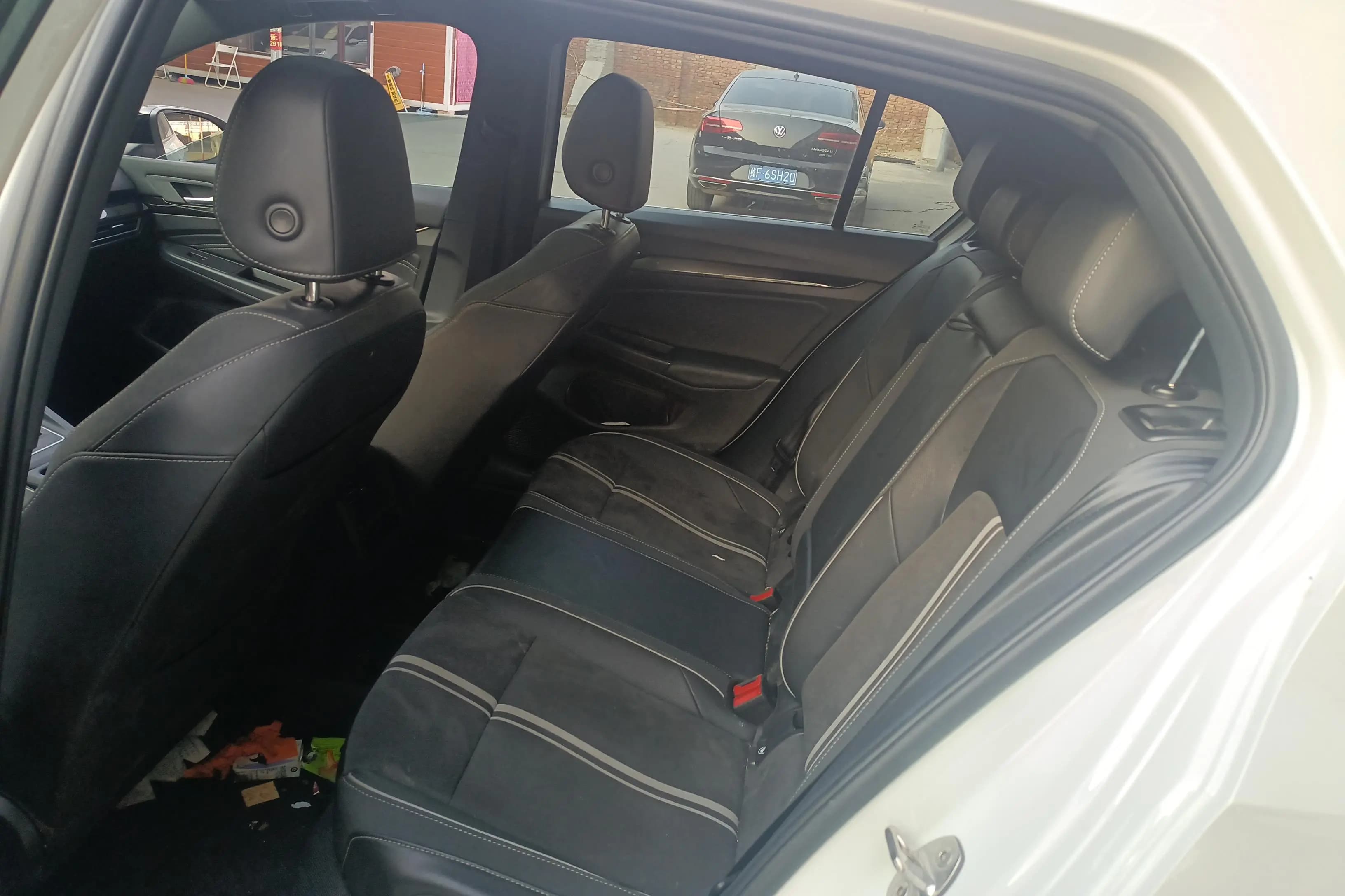 Volkswagen Golf 2023 г. 34200 км. — фото 14