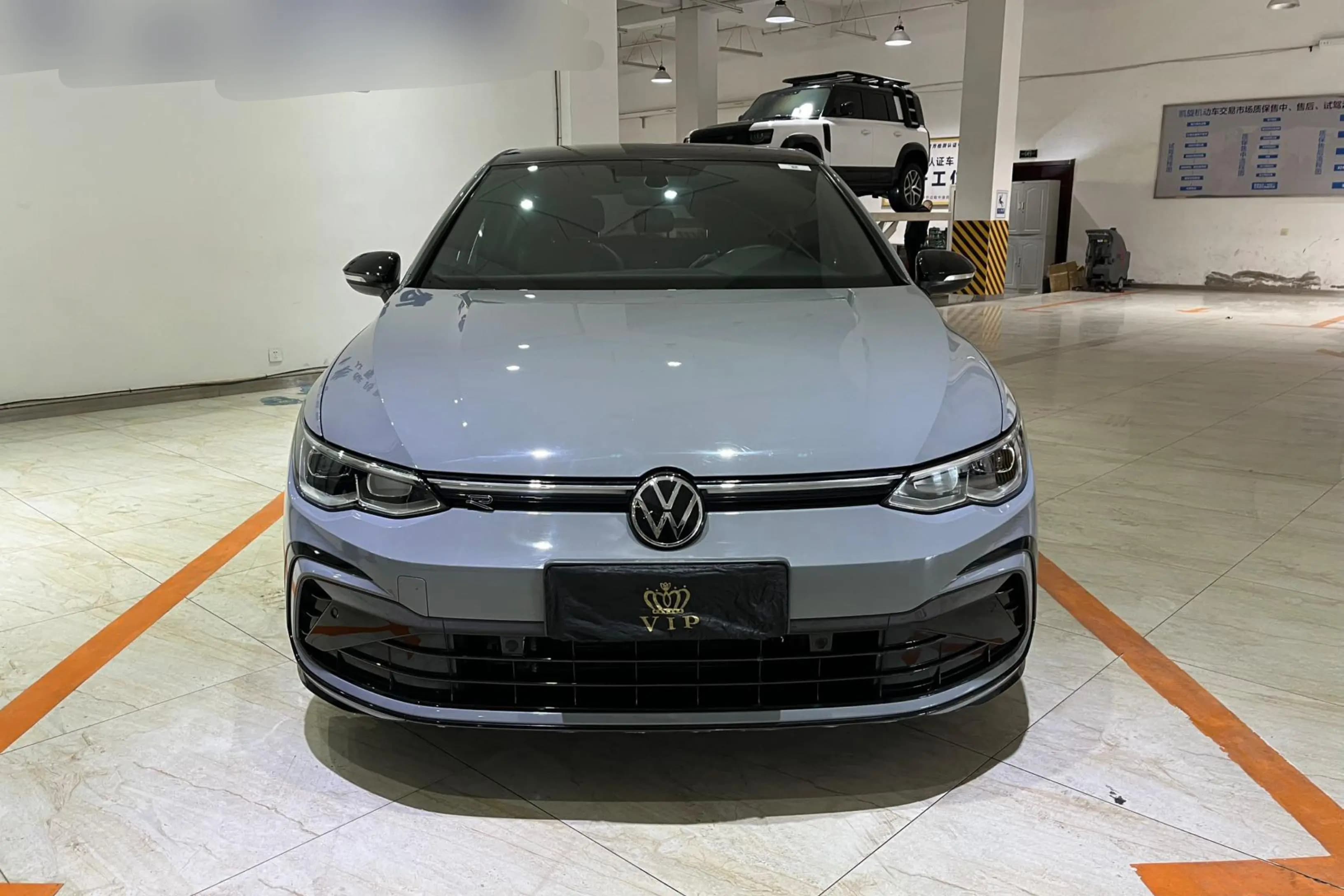 Volkswagen Golf 2023 г. 43900 км. — фото 2