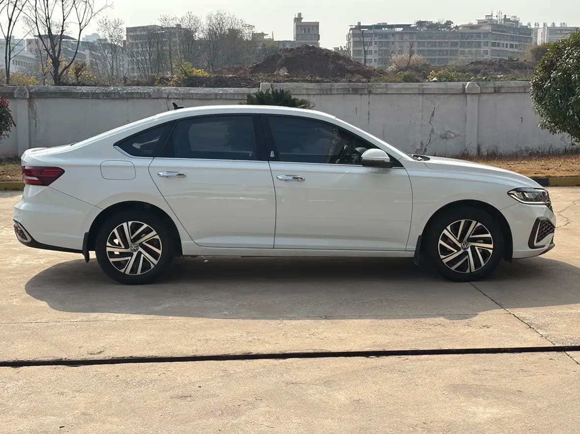 Volkswagen Lavida 2023 г. 16587 км. — фото 6