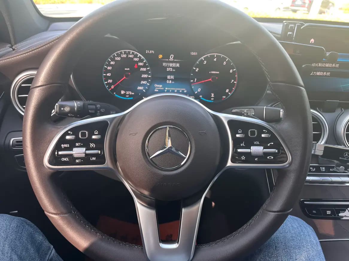 Mercedes-Benz GLC 2022 г. 60047 км. — фото 23