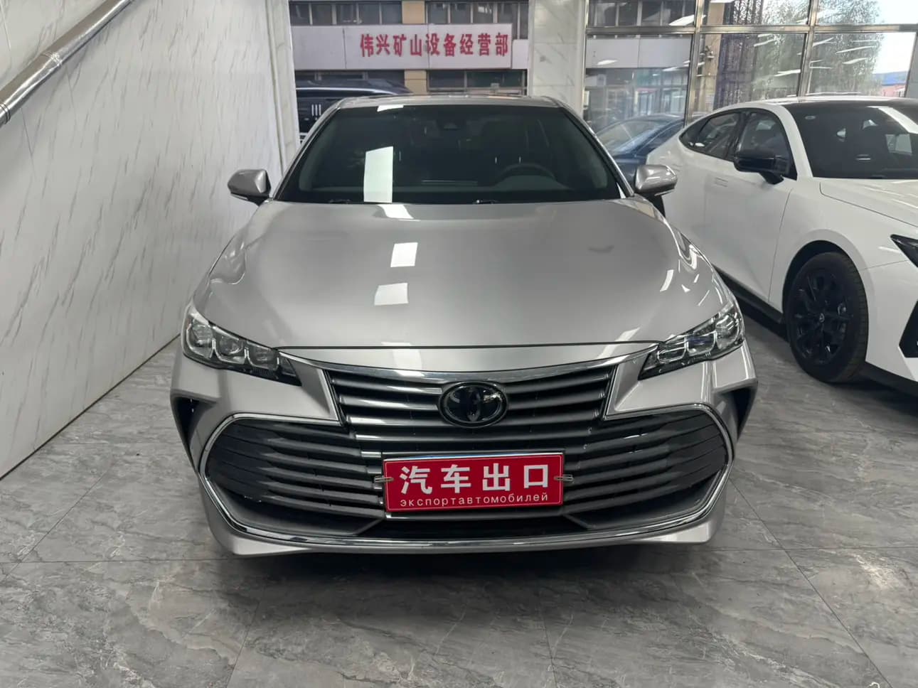 Toyota Avalon 2021 г. 33128 км. — фото 2