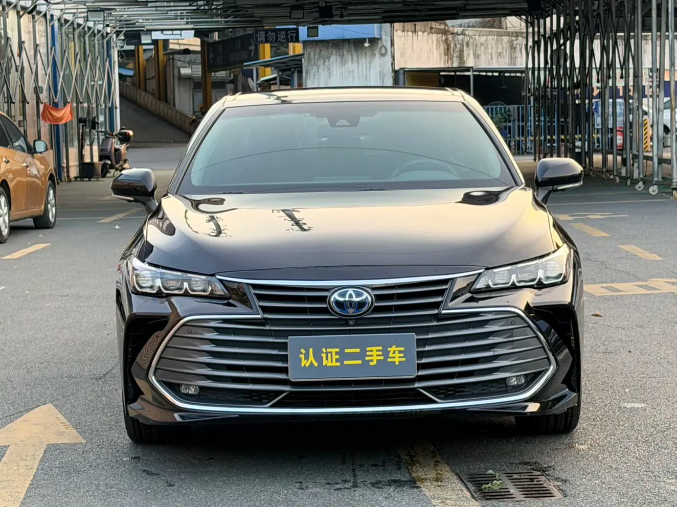 Toyota Avalon 2021 г. 60129 км. — фото 2