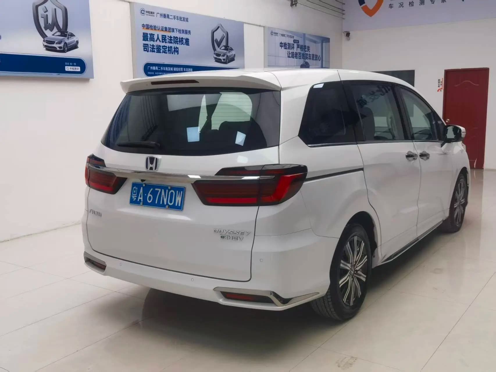 Honda Odyssey 2024 г. 12618 км. — фото 5