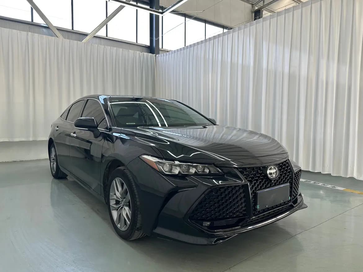 Toyota Avalon 2021 г. 68130 км. — фото 3