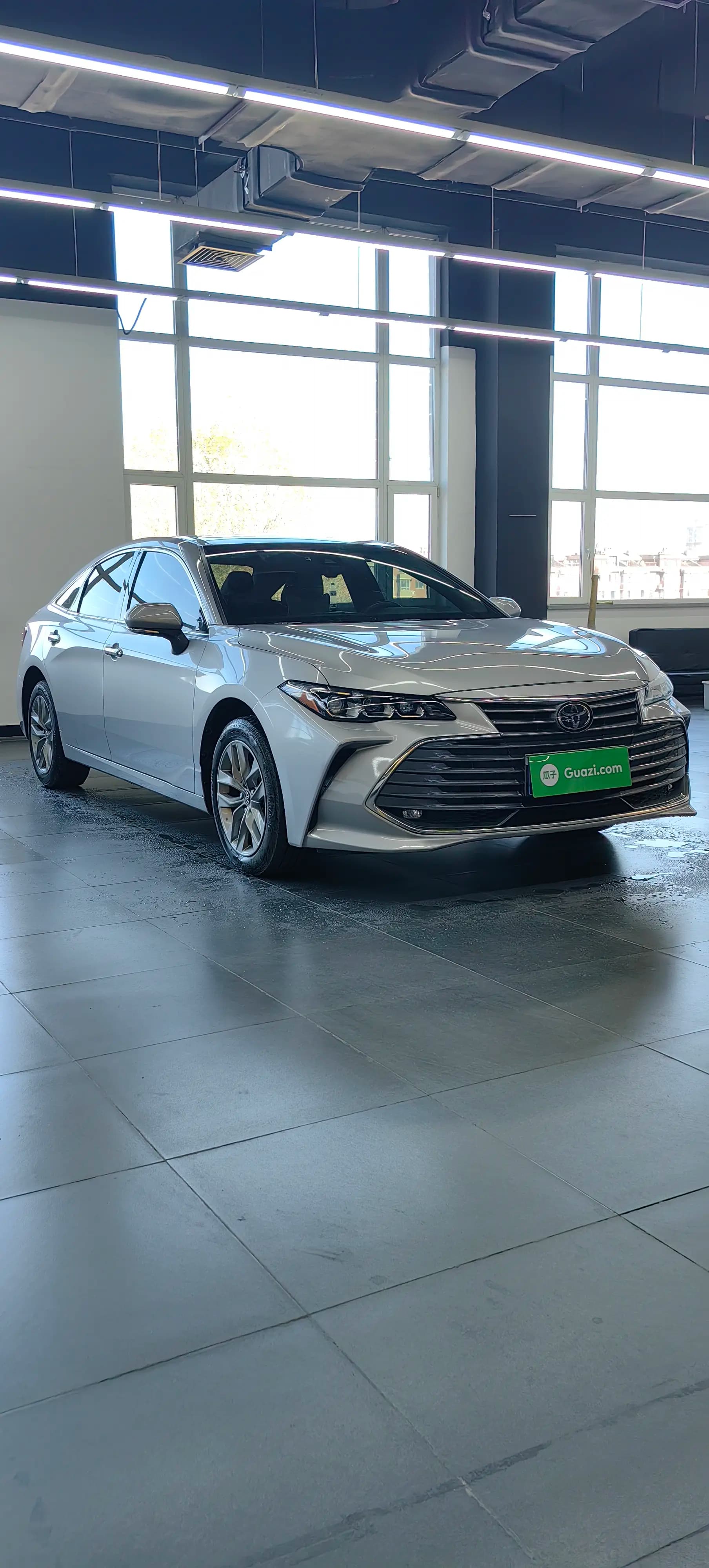 Toyota Avalon 2022 г. 40131 км. — фото 8