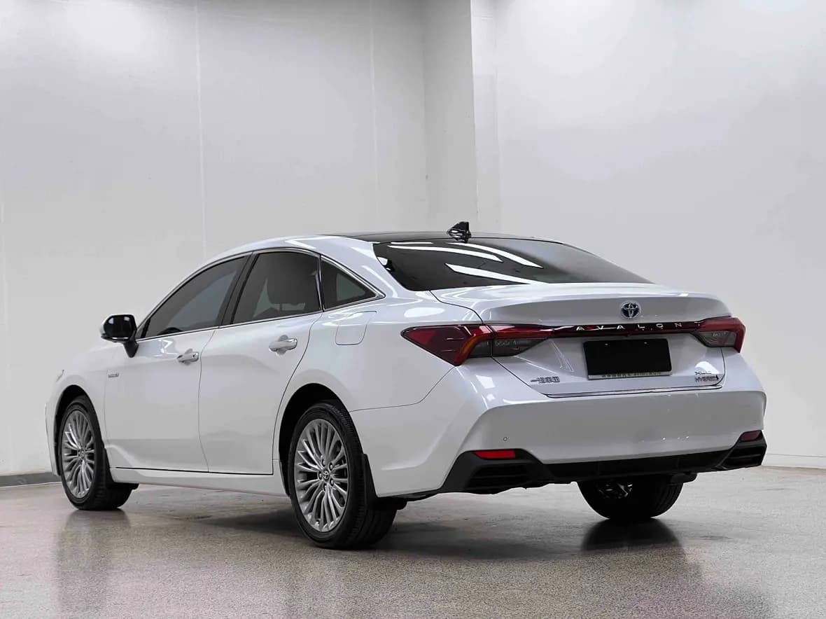Toyota Avalon 2022 г. 68132 км. — фото 5