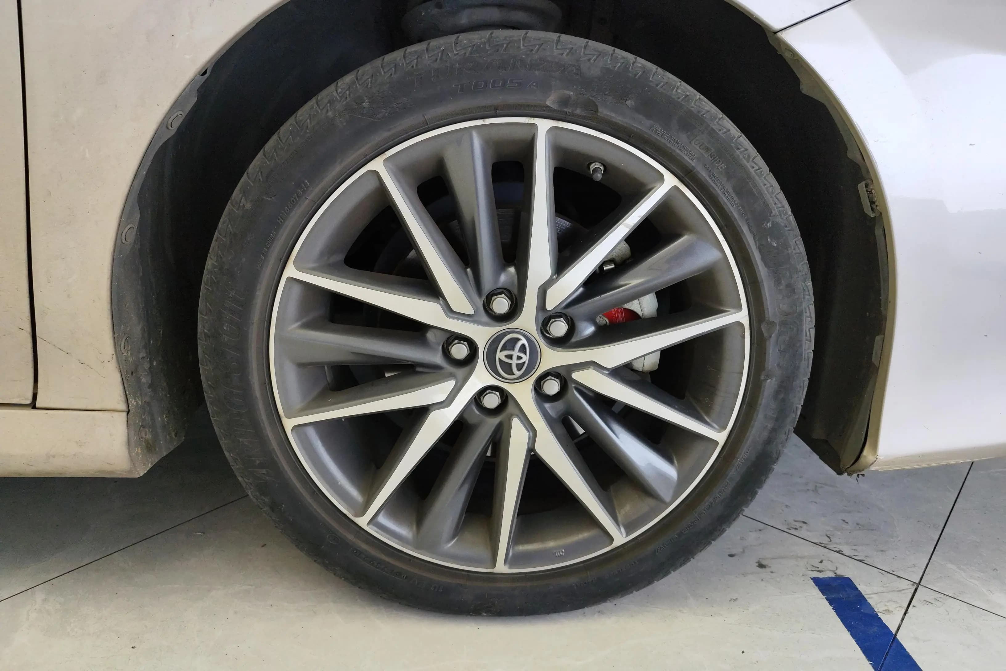 Toyota Camry 2021 г. 73200 км. — фото 4
