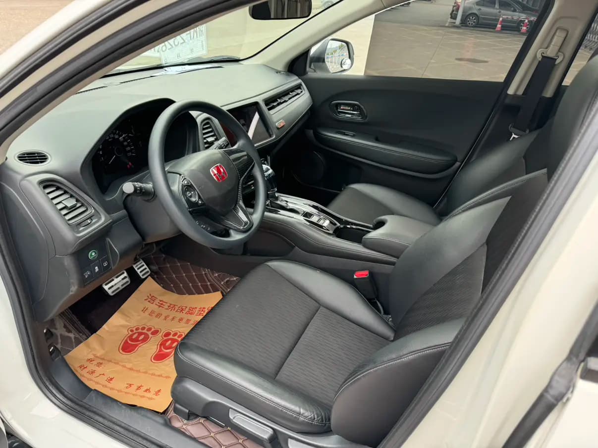 Honda Vezel 2022 г. 42103 км. — фото 7