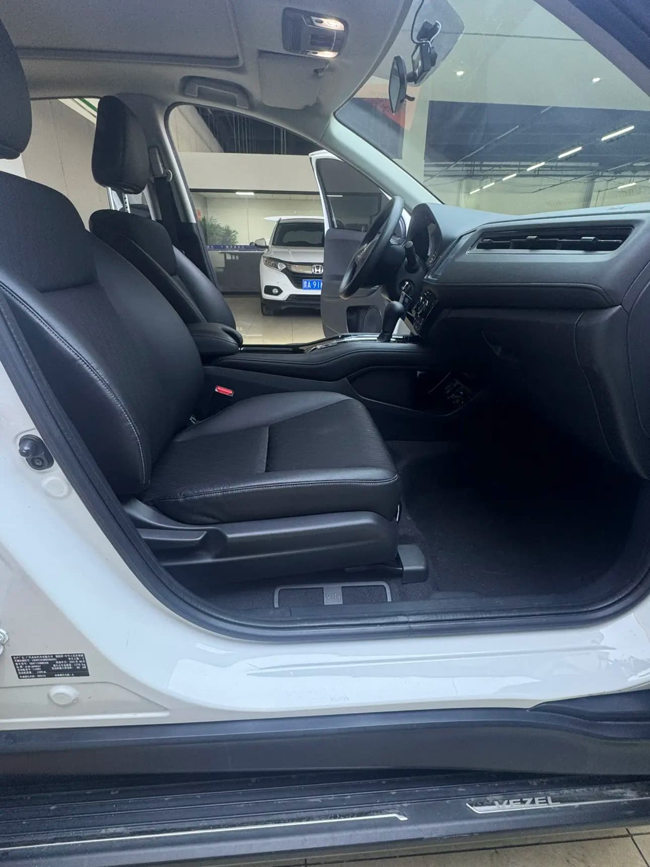 Honda Vezel 2021 г. 39106 км. — фото 7