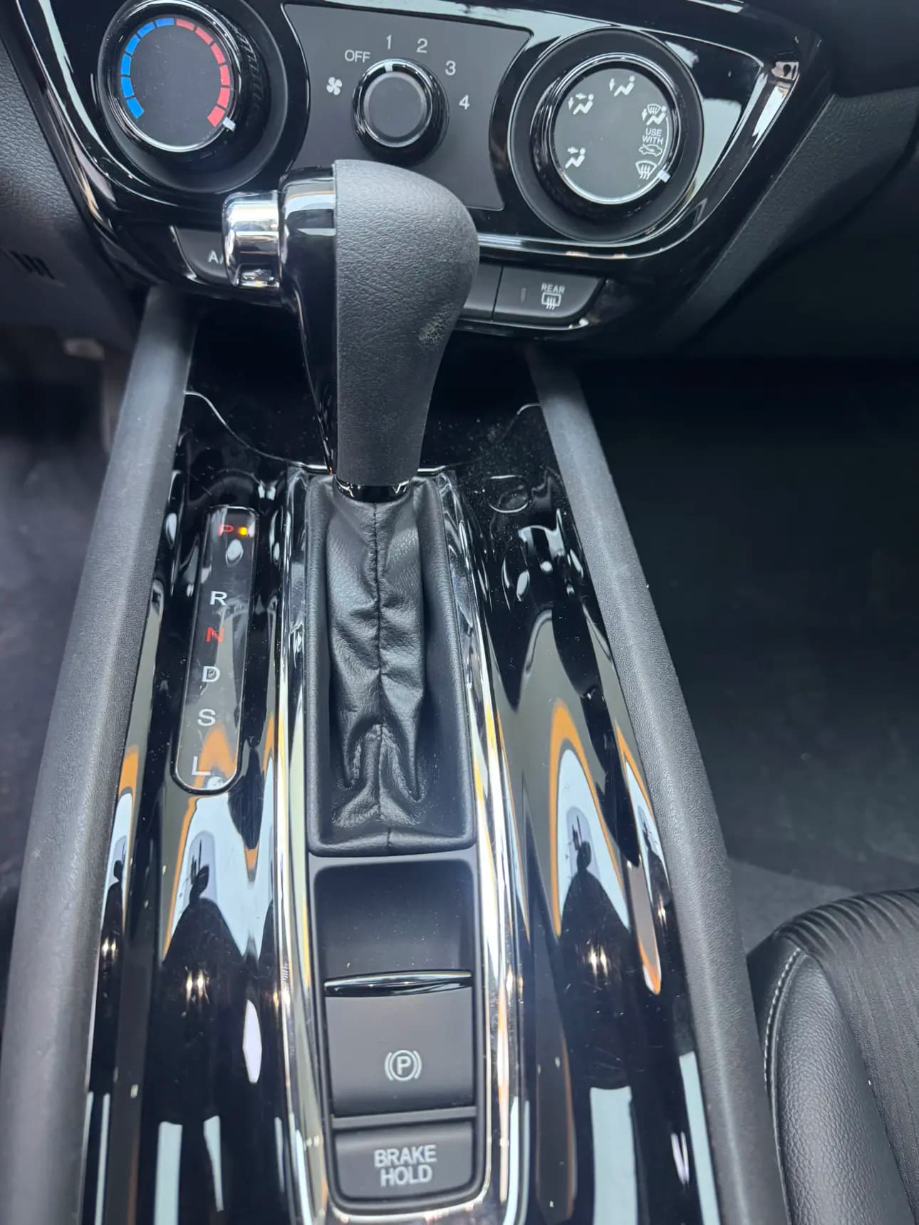 Honda Vezel 2021 г. 39106 км. — фото 10