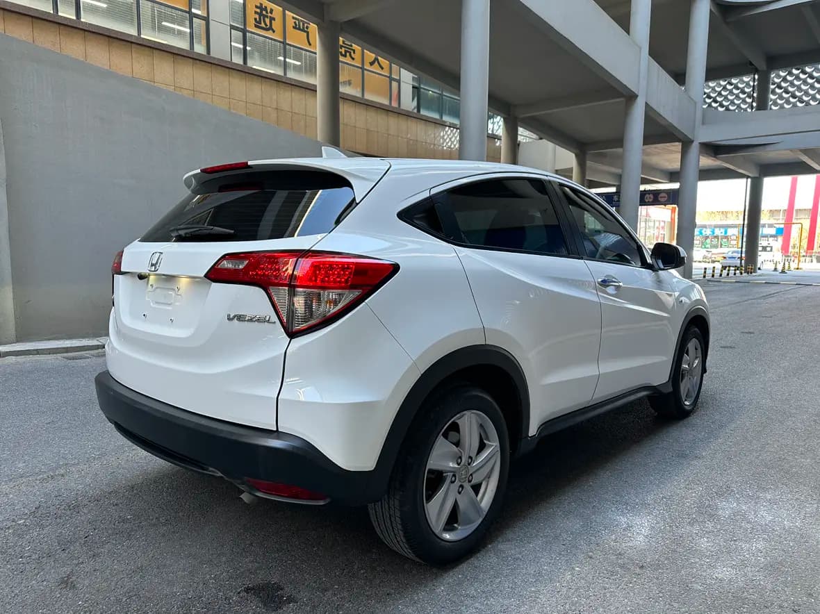 Honda Vezel 2022 г. 49107 км. — фото 6