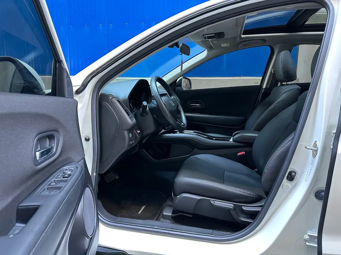 Honda Vezel 2022 г. 49107 км. — фото 9