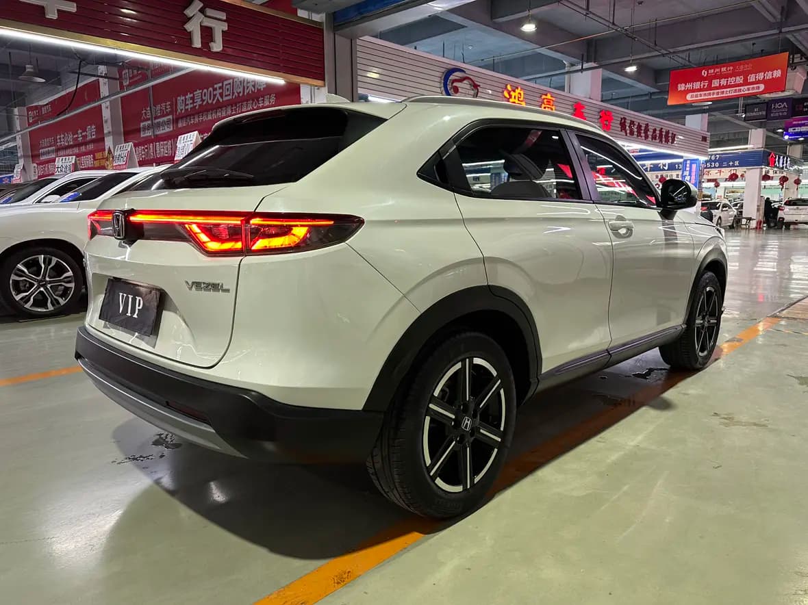 Honda Vezel 2023 г. 37108 км. — фото 4