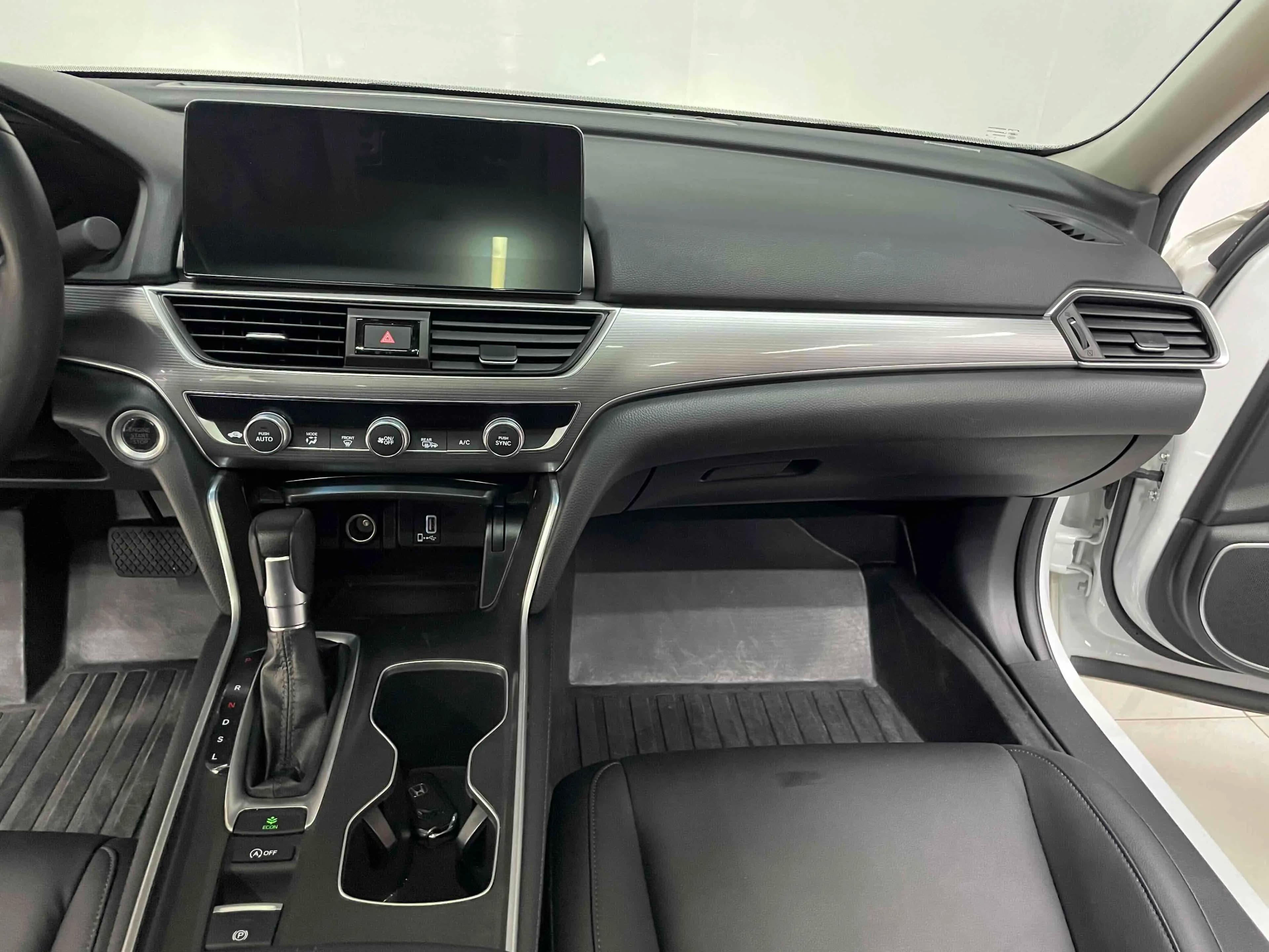 Honda Accord 2021 г. 51096 км. — фото 6