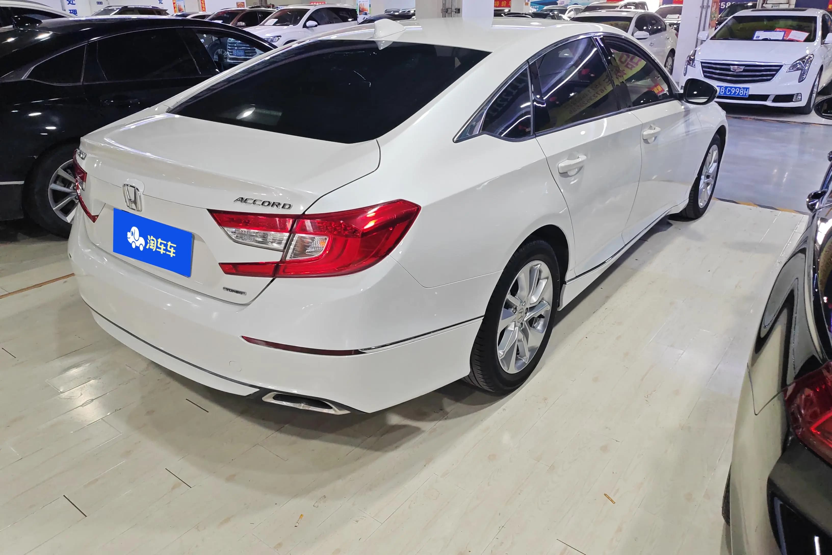 Honda Accord 2021 г. 47386 км. — фото 3