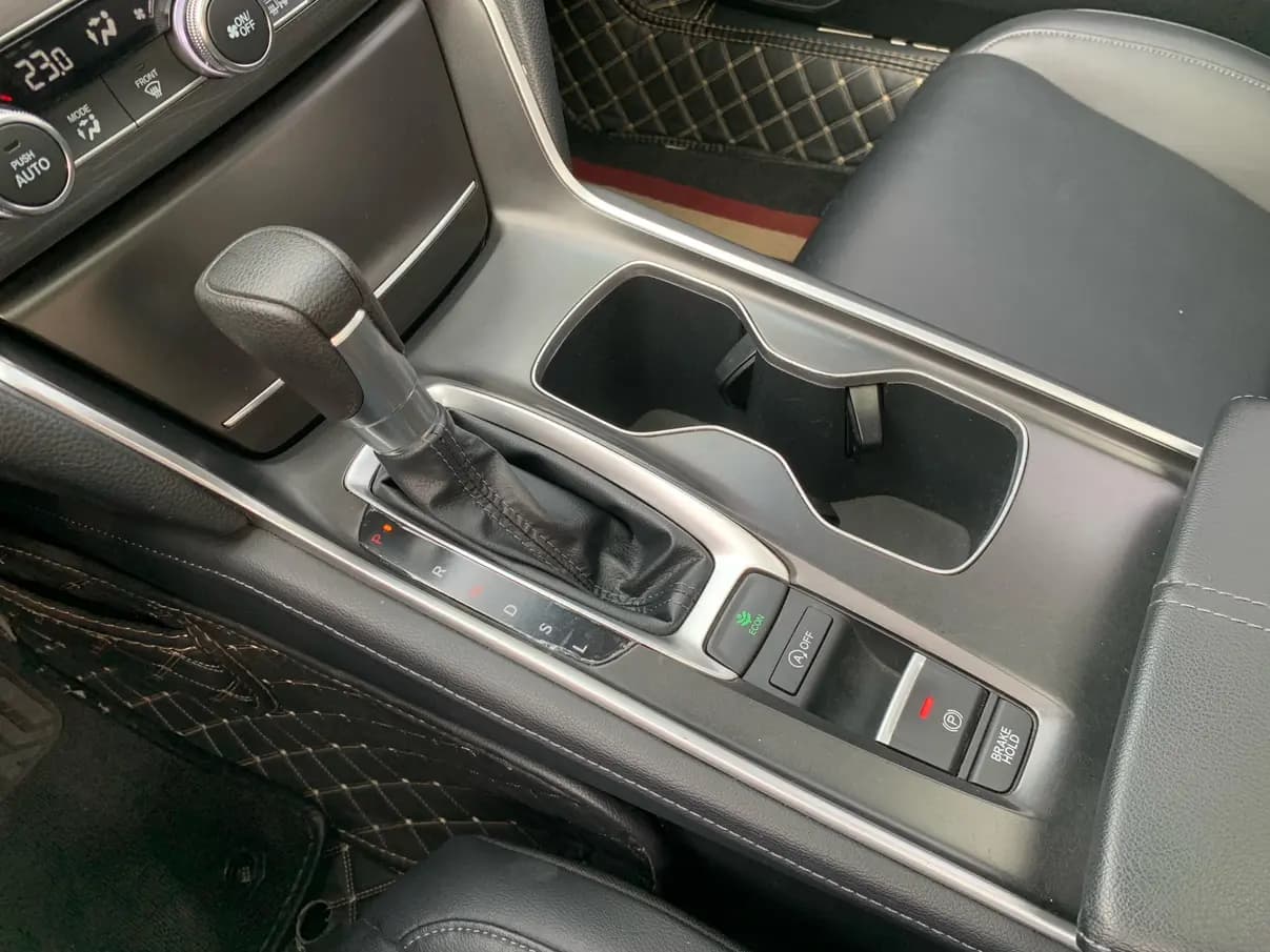 Honda Accord 2022 г. 45085 км. — фото 20
