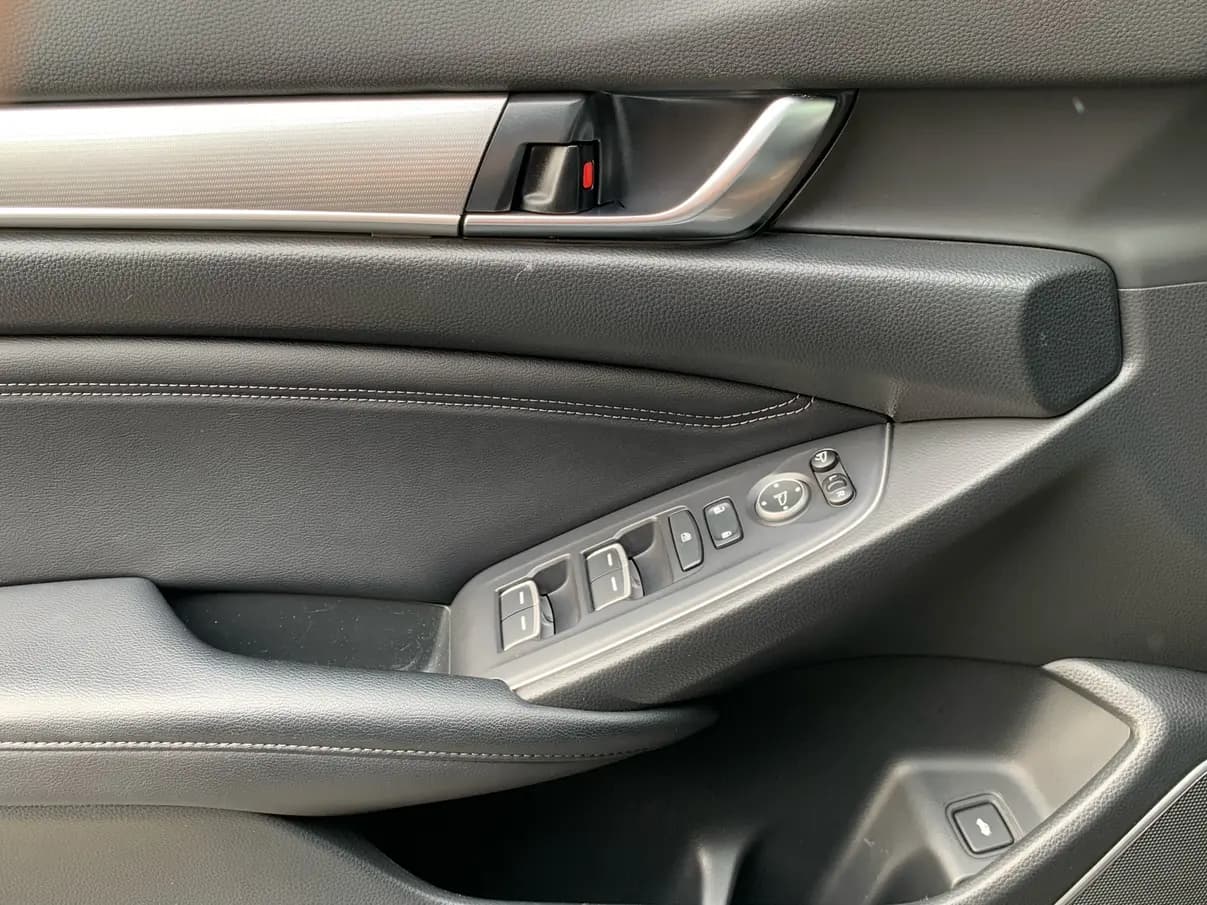 Honda Accord 2022 г. 45085 км. — фото 29
