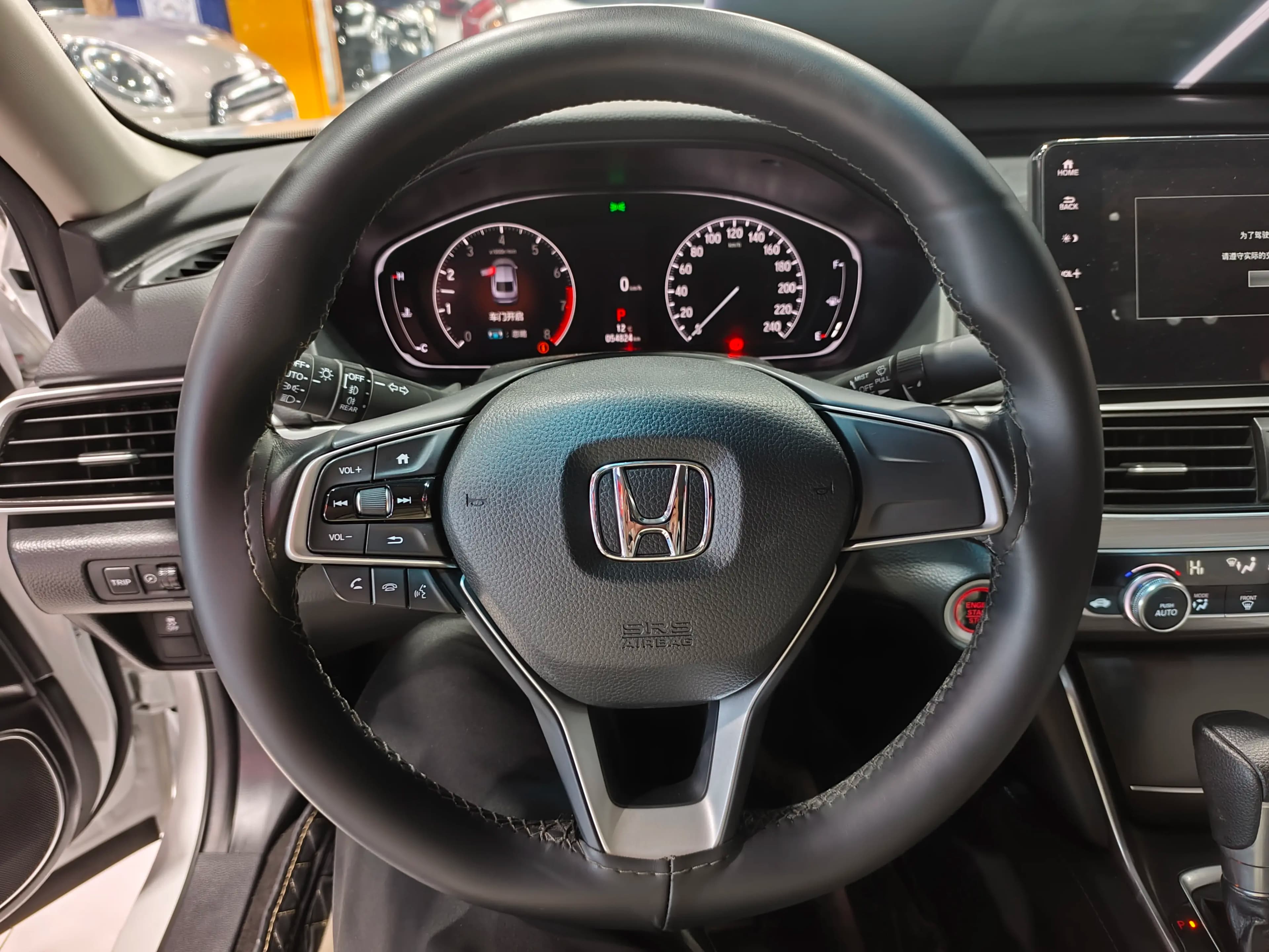 Honda Accord 2023 г. 54078 км. — фото 13