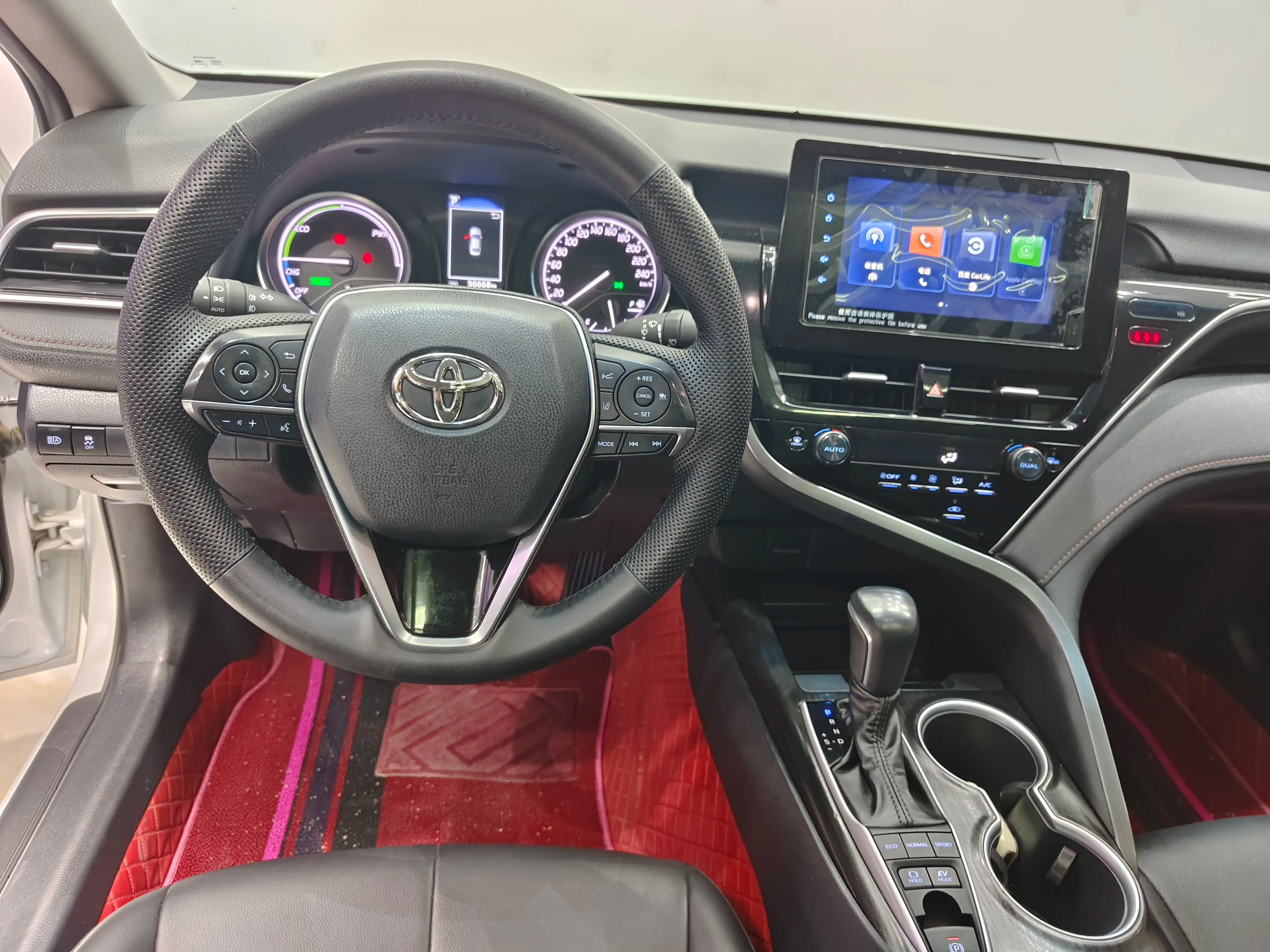 Toyota Camry 2023 г. 56103 км. — фото 16