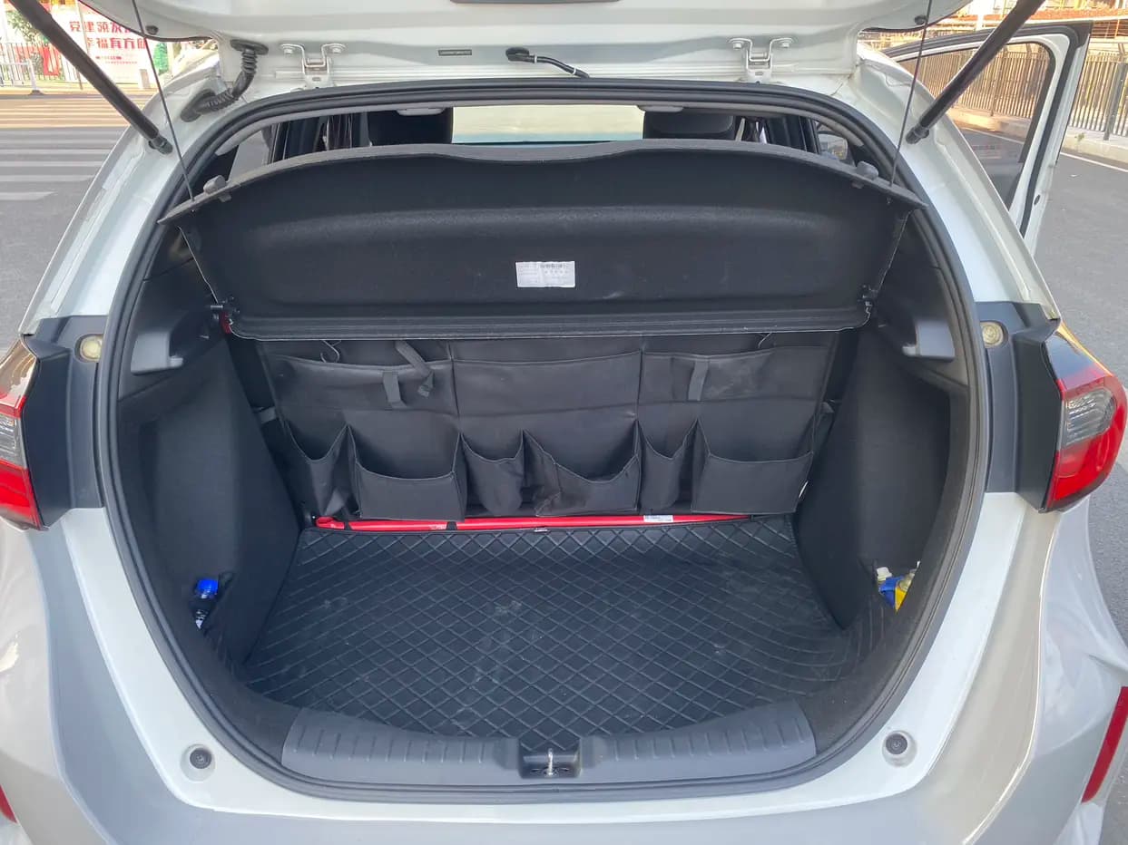 Honda Fit 2021 г. 52135 км. — фото 17