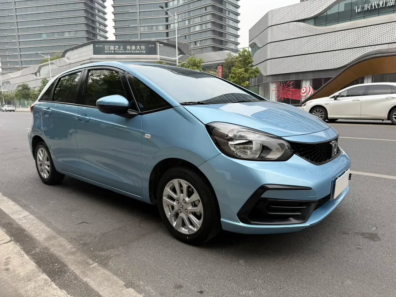 Honda Fit 2021 г. 50136 км. — фото 3