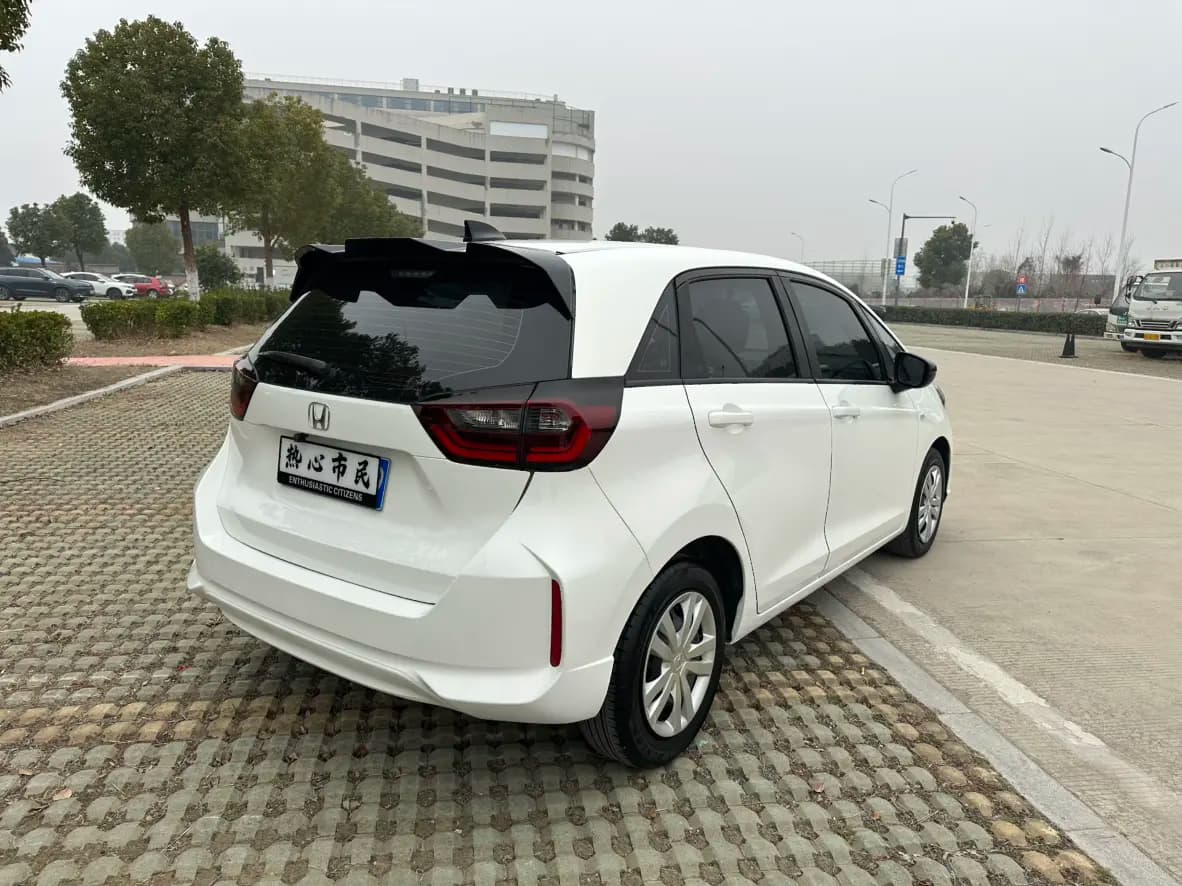 Honda Fit 2022 г. 28139 км. — фото 5