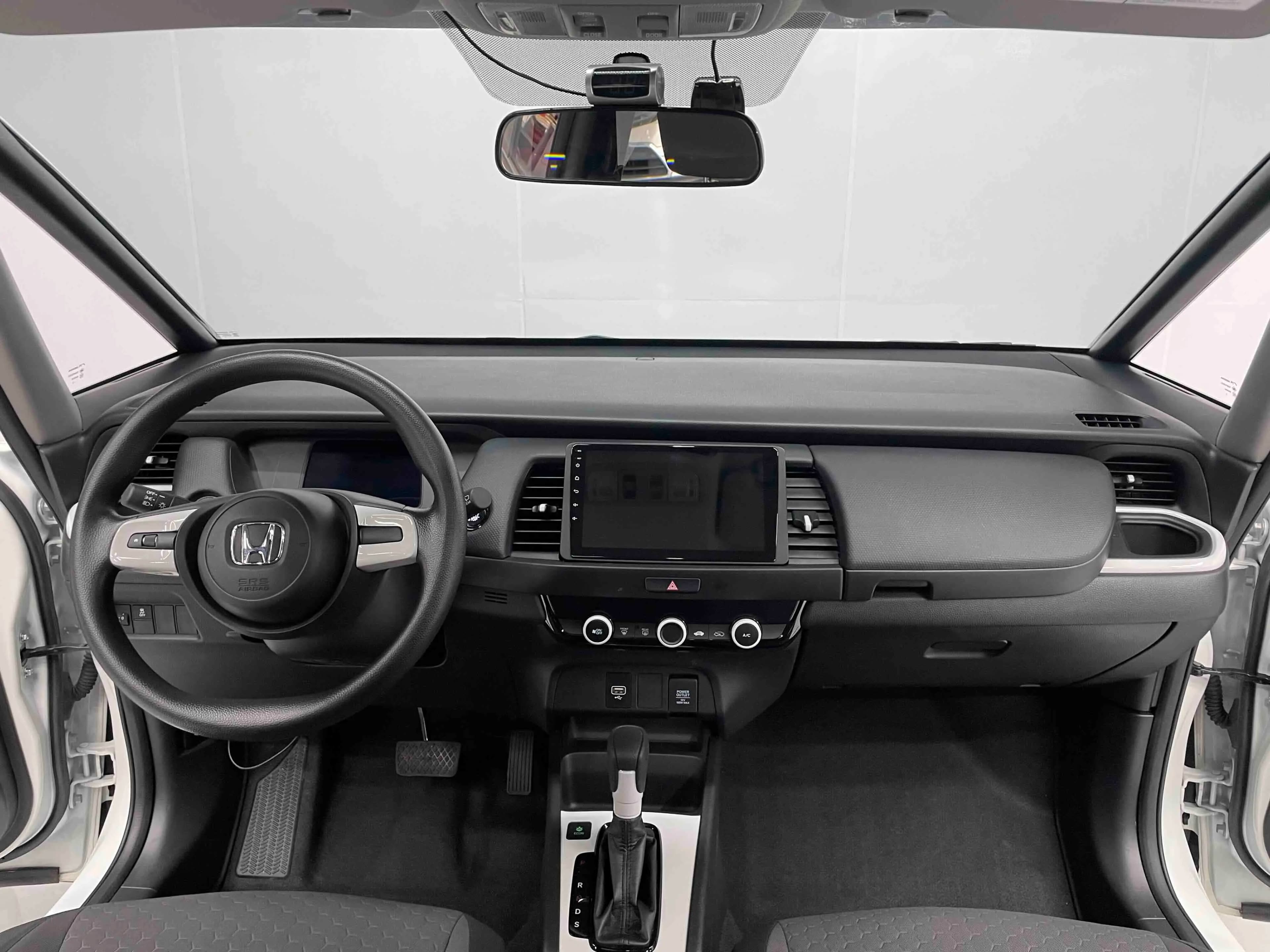 Honda Fit 2022 г. 9140 км. — фото 13