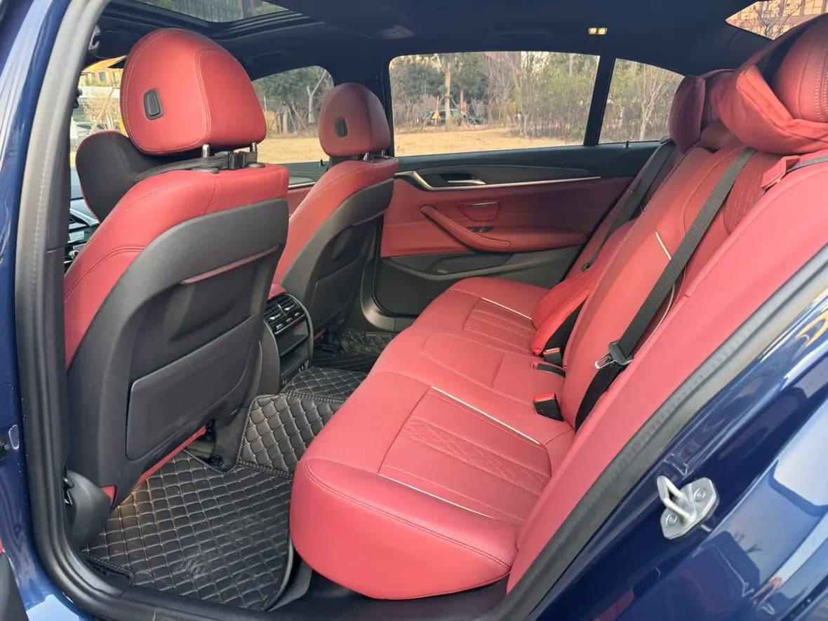 BMW 5 Series PHEV 2021 г. 41000 км. — фото 16