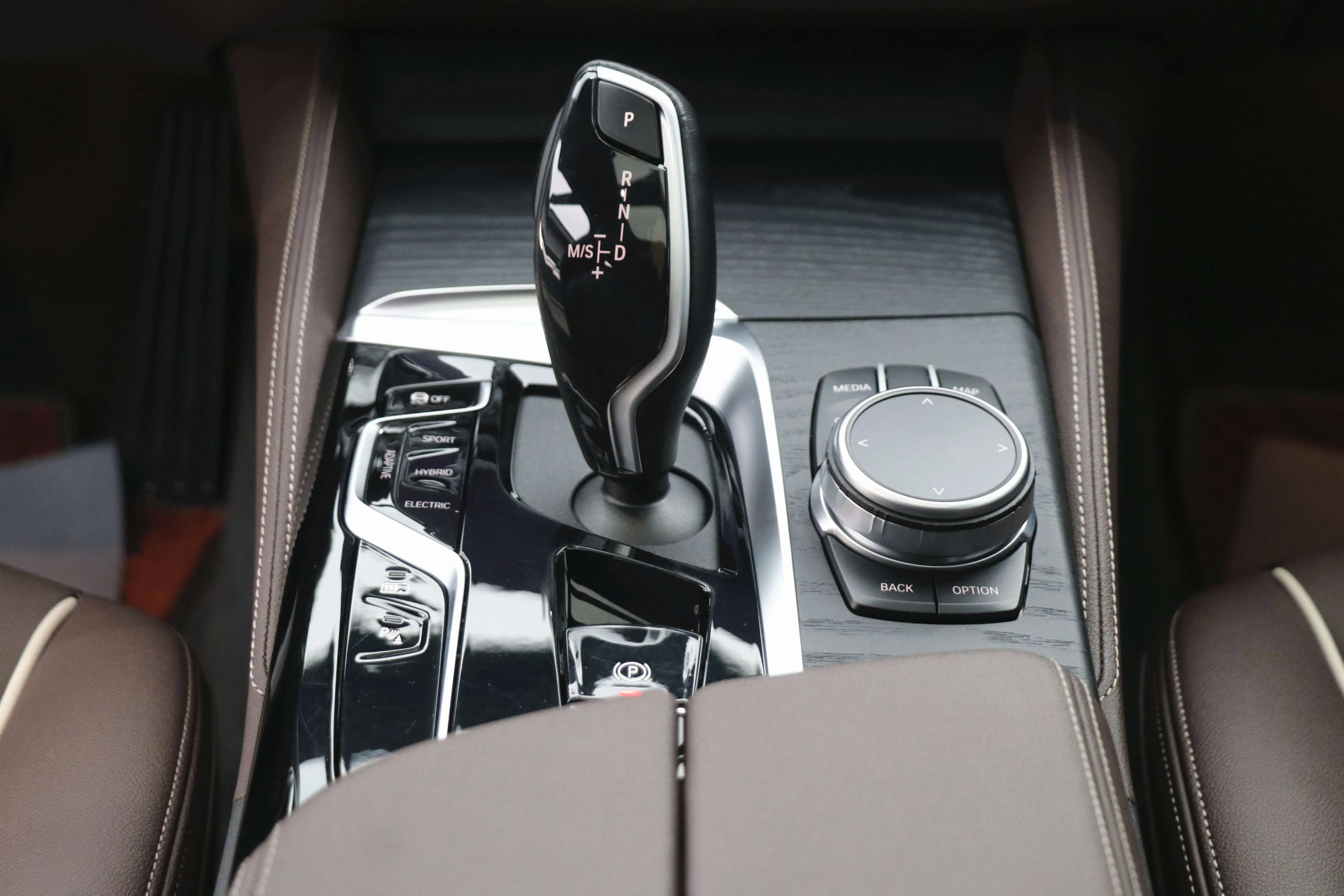 BMW 5 Series PHEV 2021 г. 44000 км. — фото 23