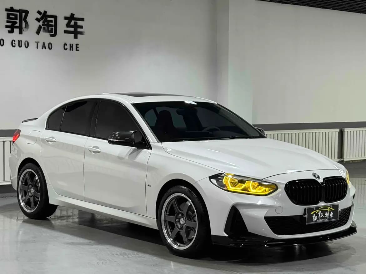 BMW 1 Series 2023 г. 24073 км. — фото 3