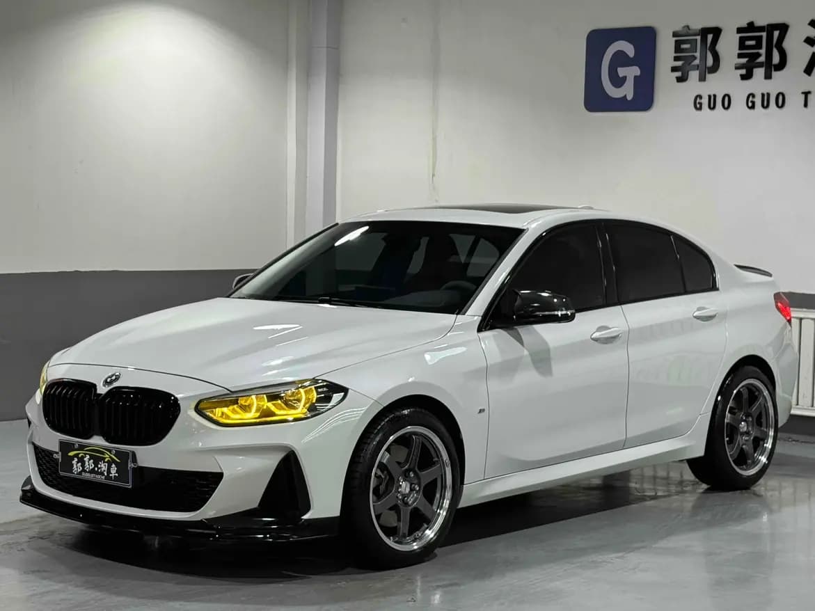 BMW 1 Series 2023 г. 24073 км. — фото 9