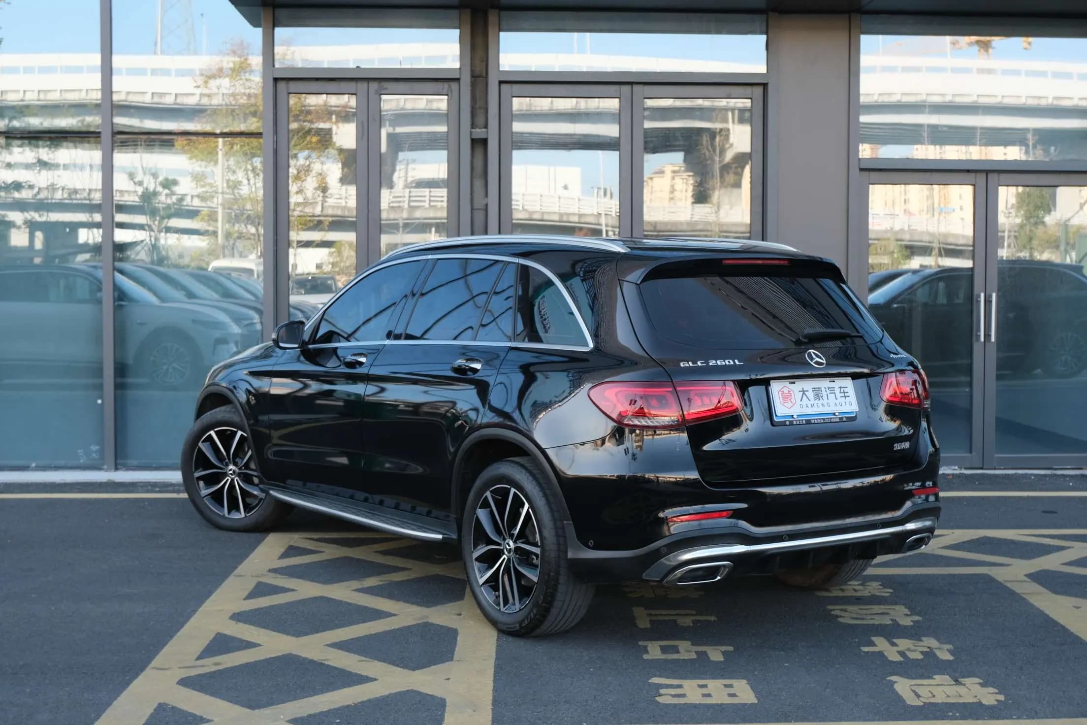 Mercedes-Benz GLC 2022 г. 54074 км. — фото 5