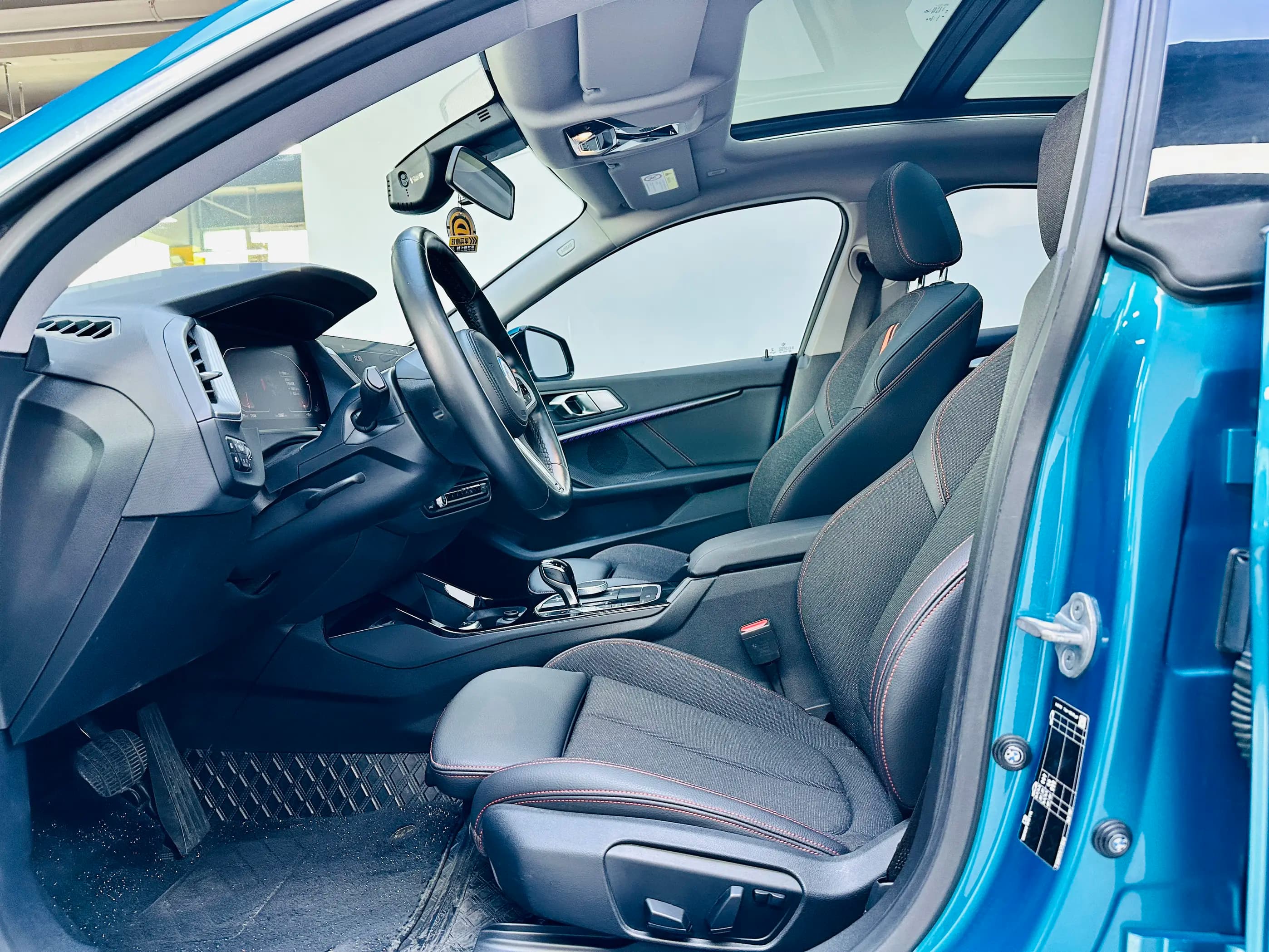BMW 2 Series 2023 г. 51077 км. — фото 17