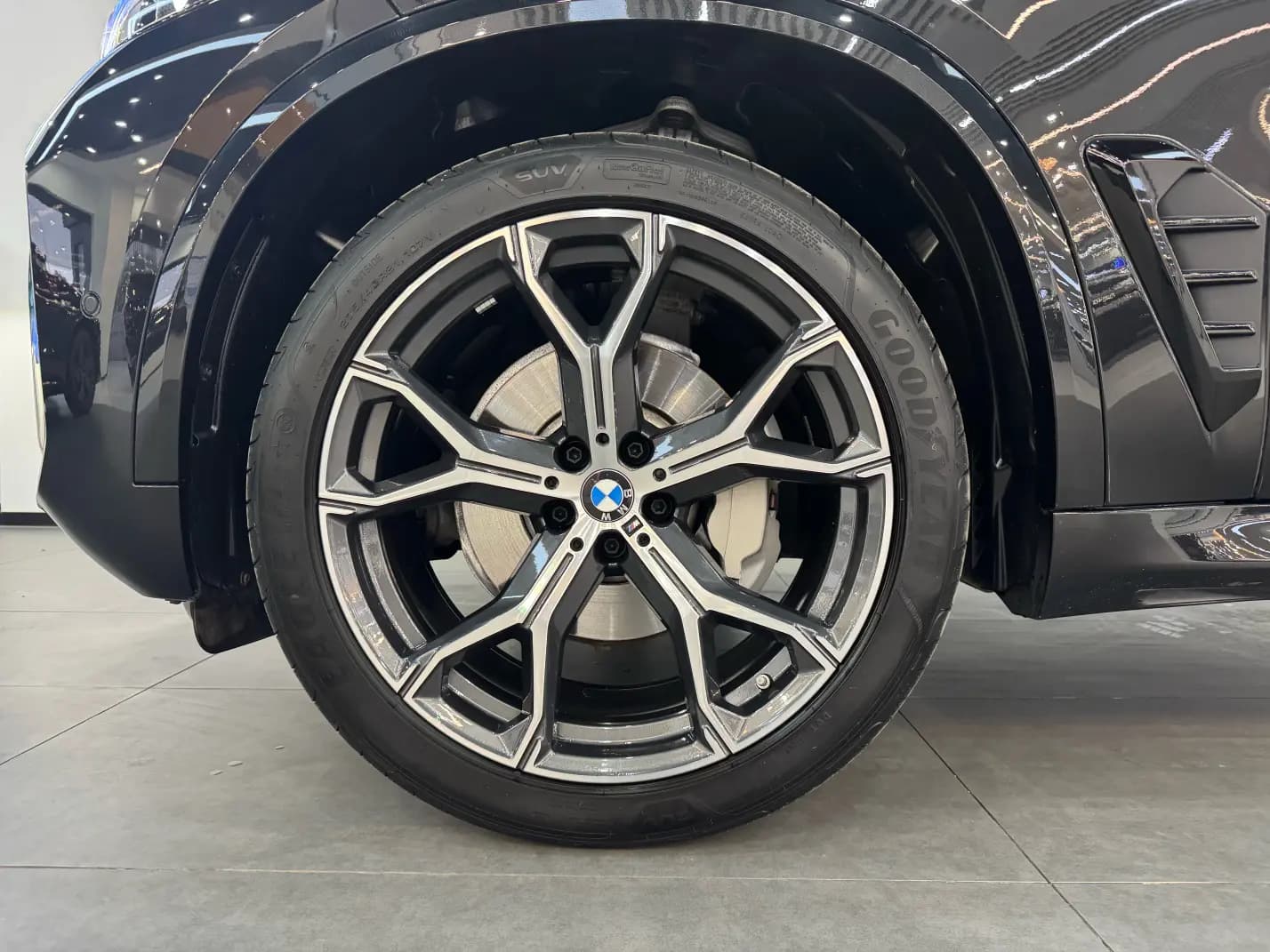 BMW X5 2023 г. 21079 км. — фото 6