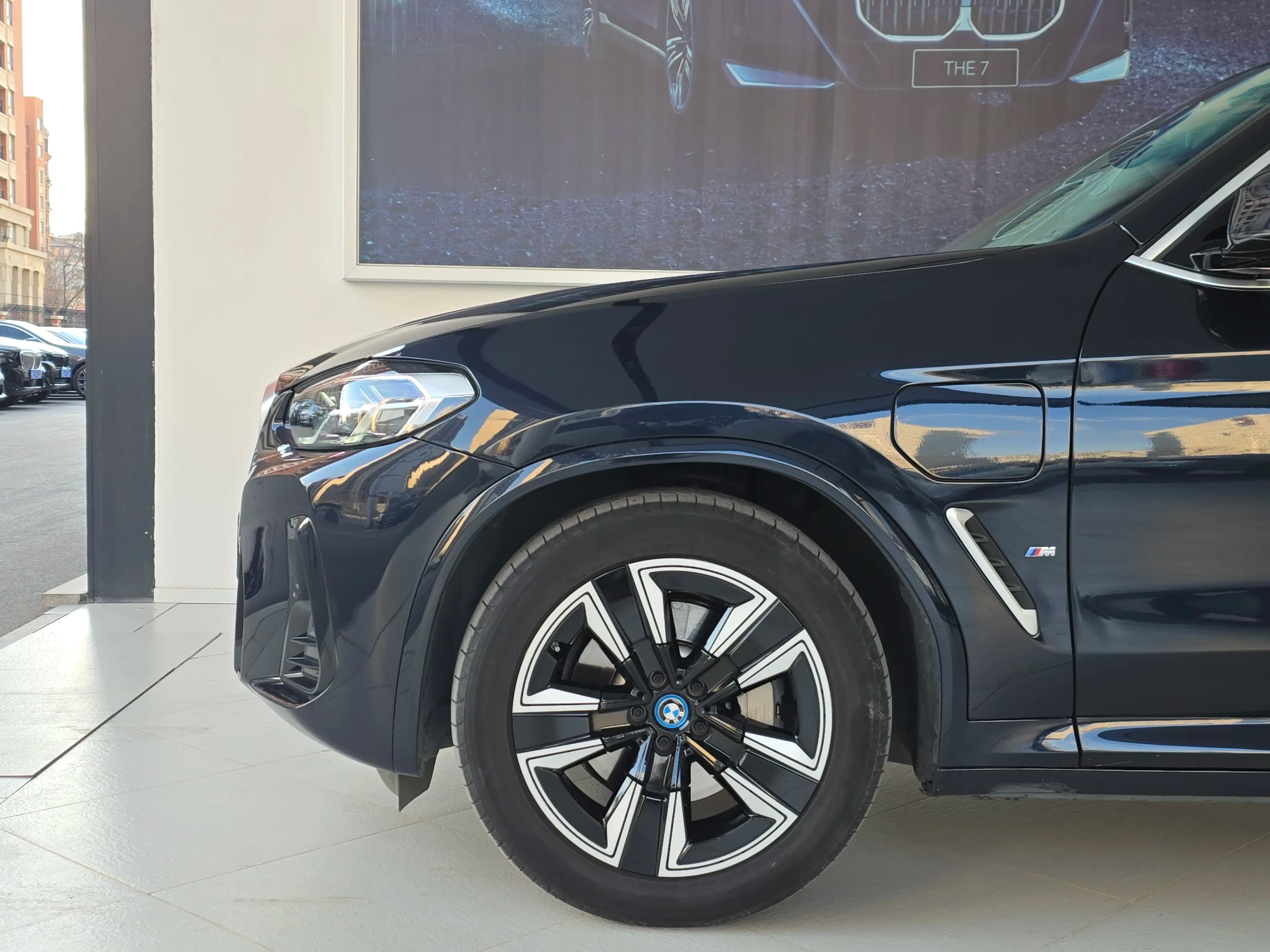 BMW iX3 2024 г. 26009 км. — фото 4