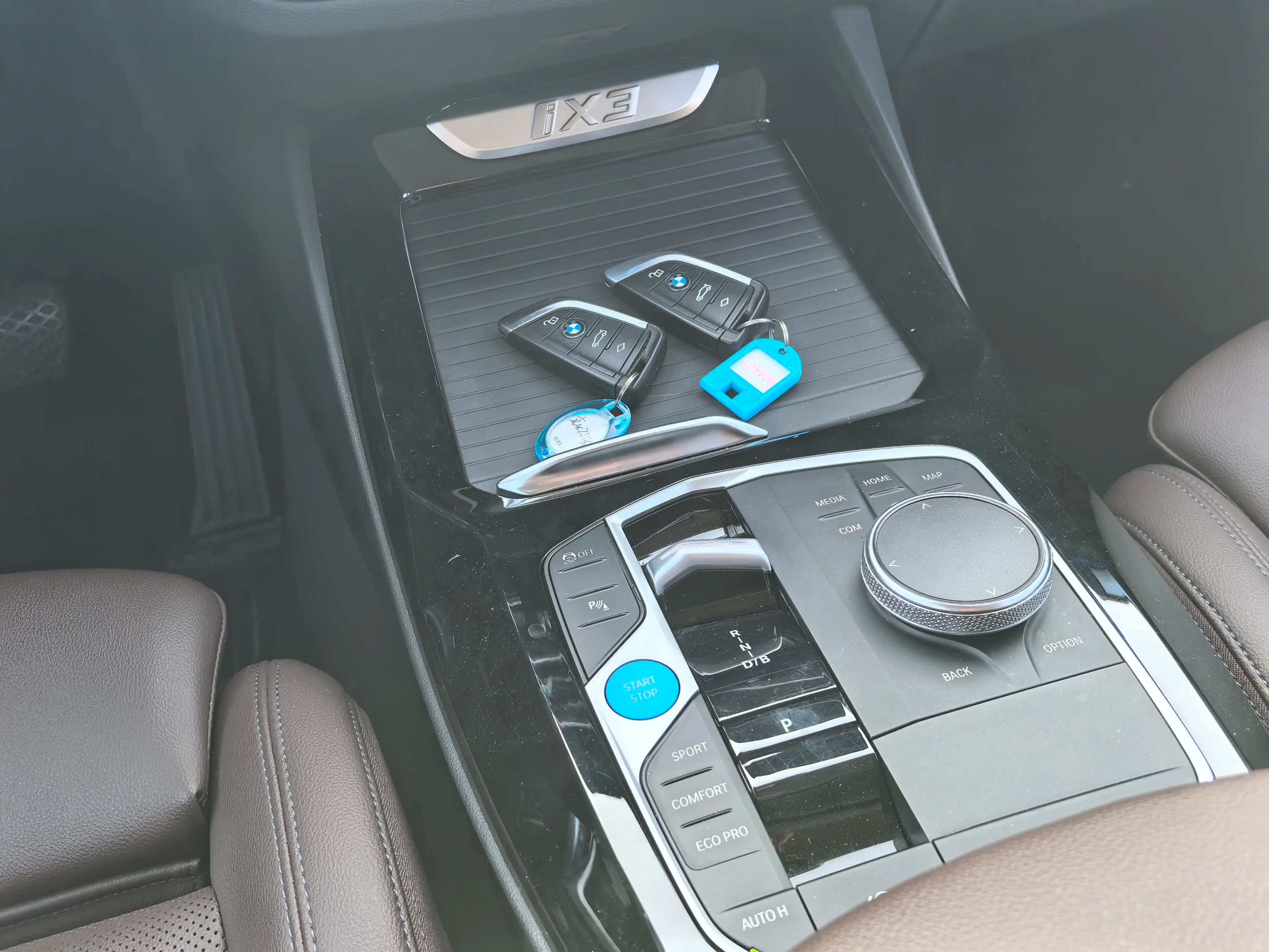 BMW iX3 2024 г. 38015 км. — фото 4