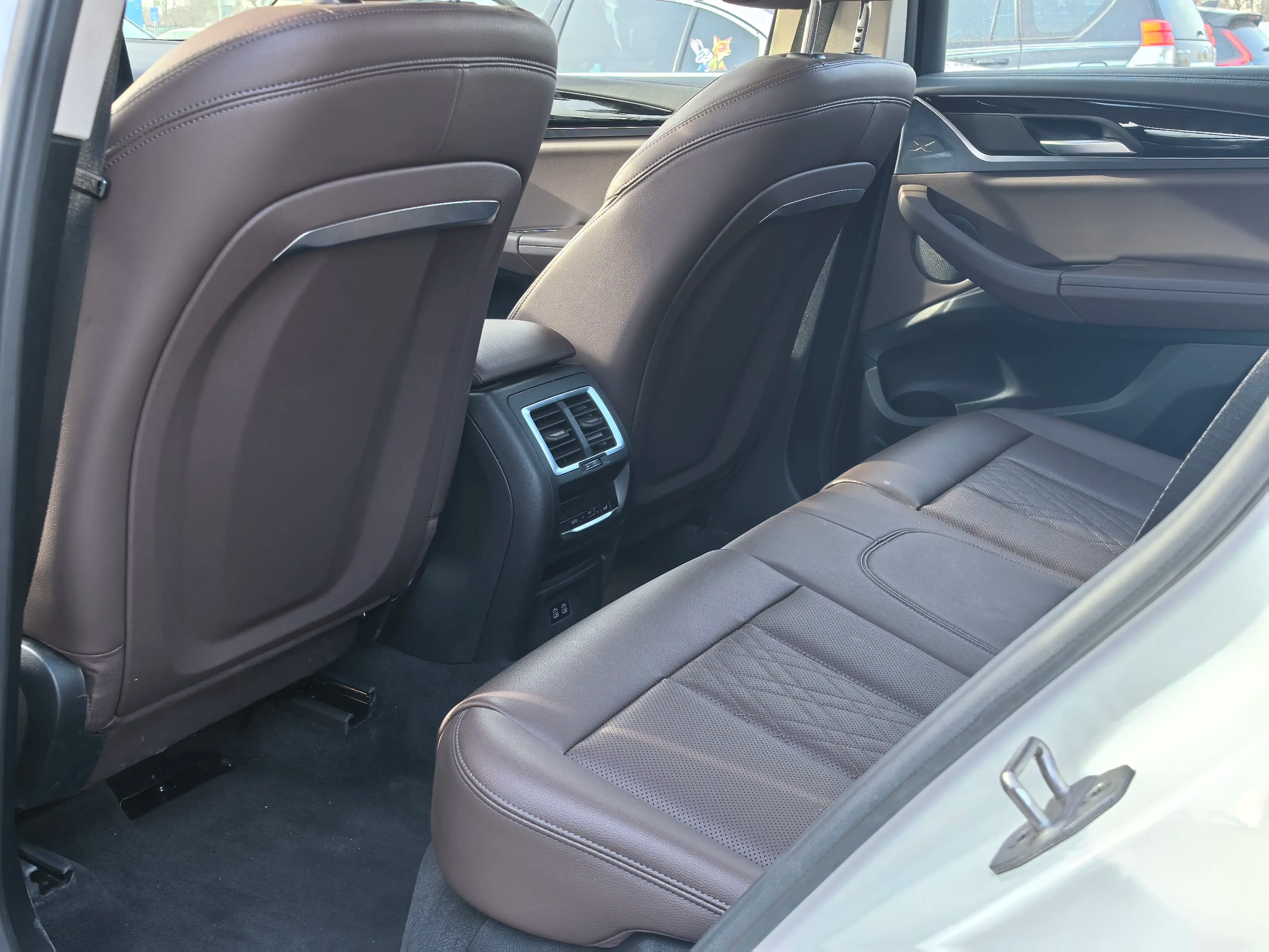 BMW iX3 2024 г. 38015 км. — фото 7