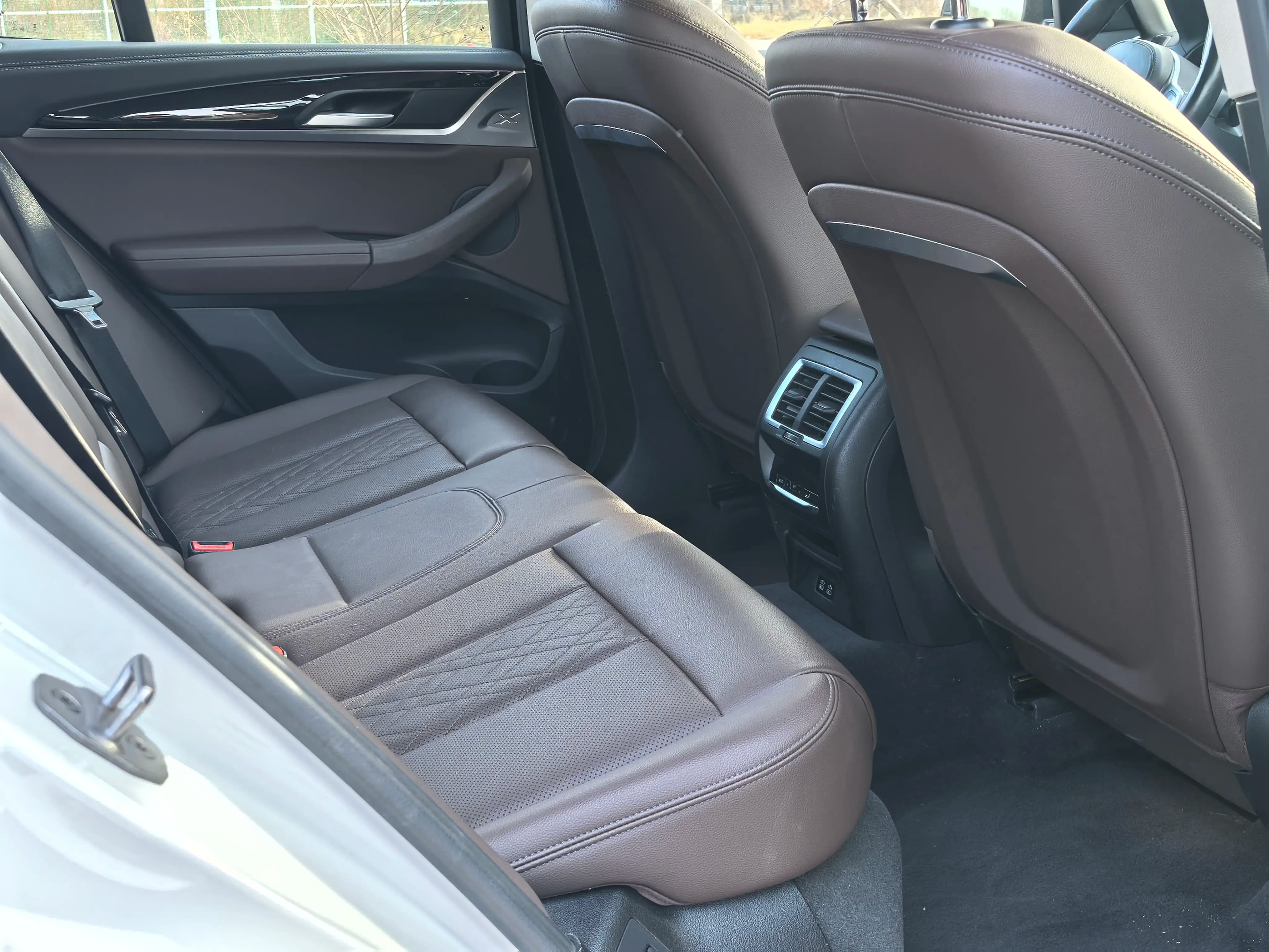 BMW iX3 2024 г. 38015 км. — фото 8