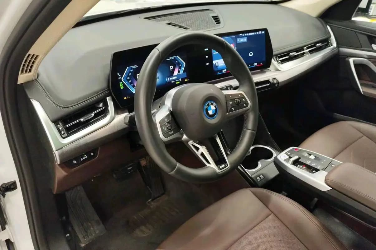 BMW iX1 2025 г. 20095 км. — фото 3