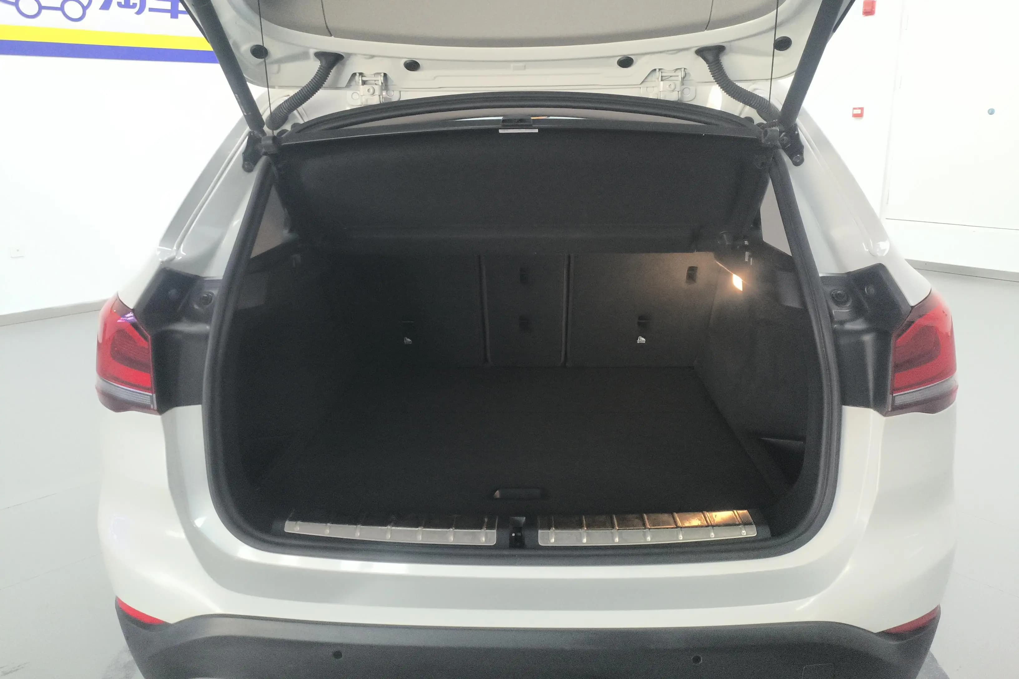 BMW X1 2022 г. 45411 км. — фото 12
