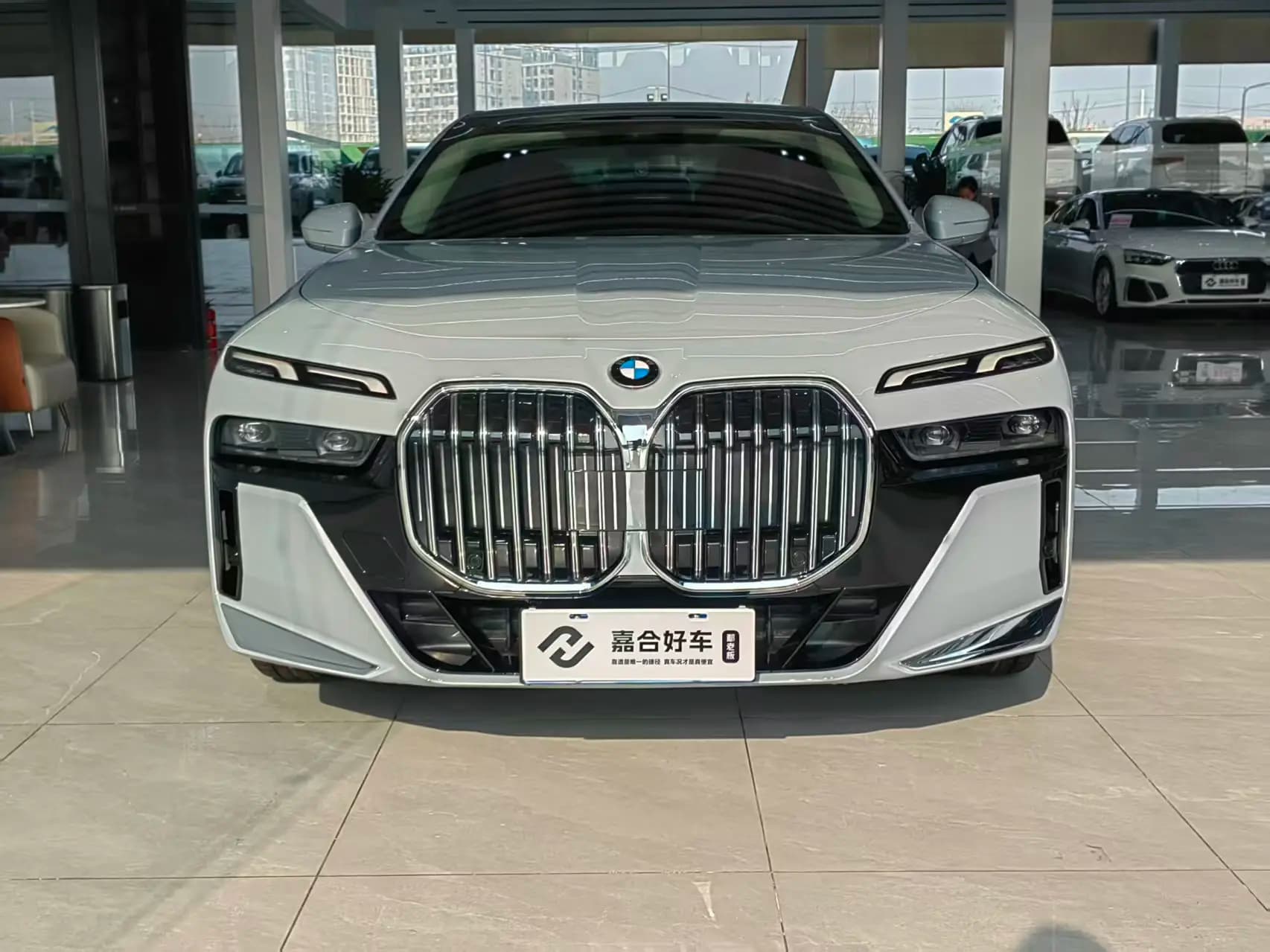 BMW 7 Series 2025 г. 9029 км. — фото 2