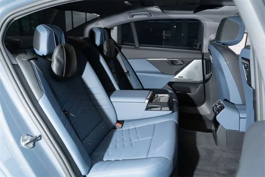 BMW i5 2024 г. 16355 км. — фото 15