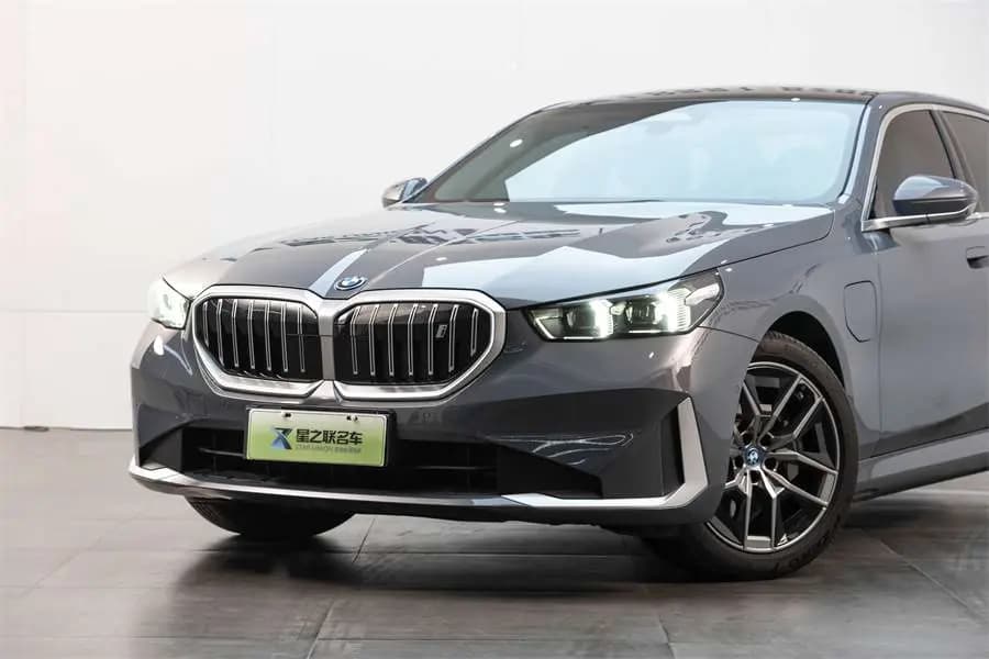 BMW i5 2024 г. 16355 км. — фото 5